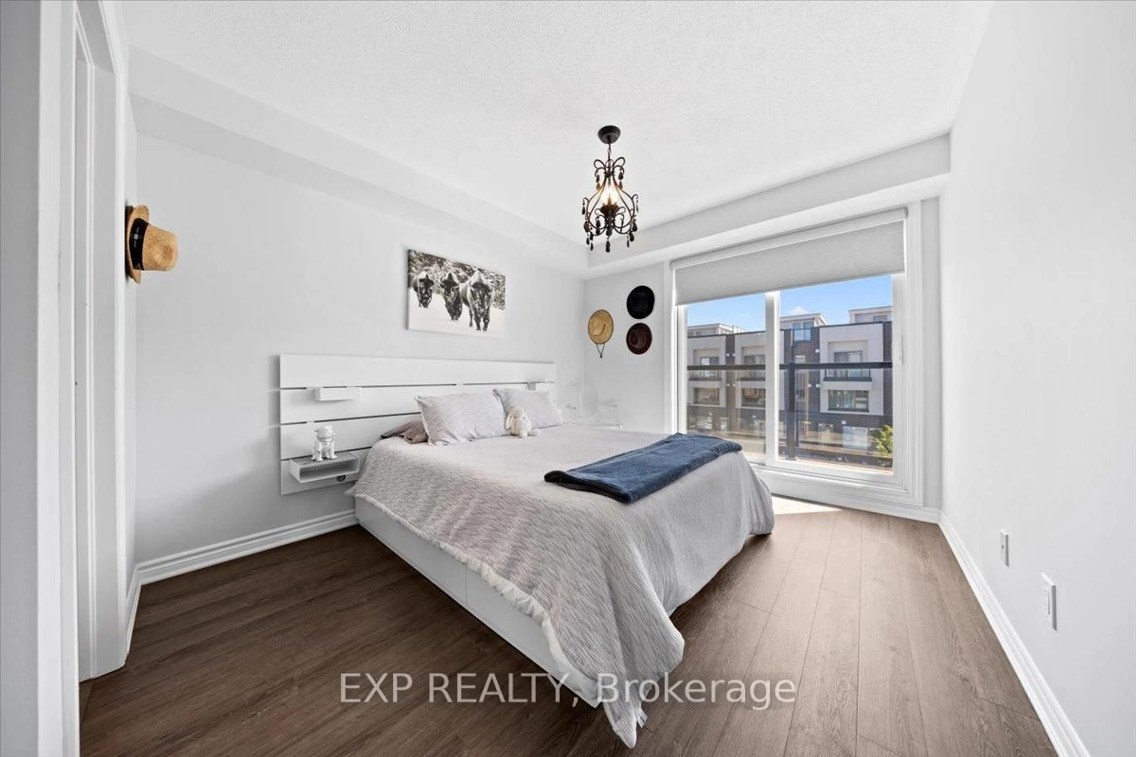 A pic of a room for 617 Makwa Private, Ottawa Ontario K1K 5A4