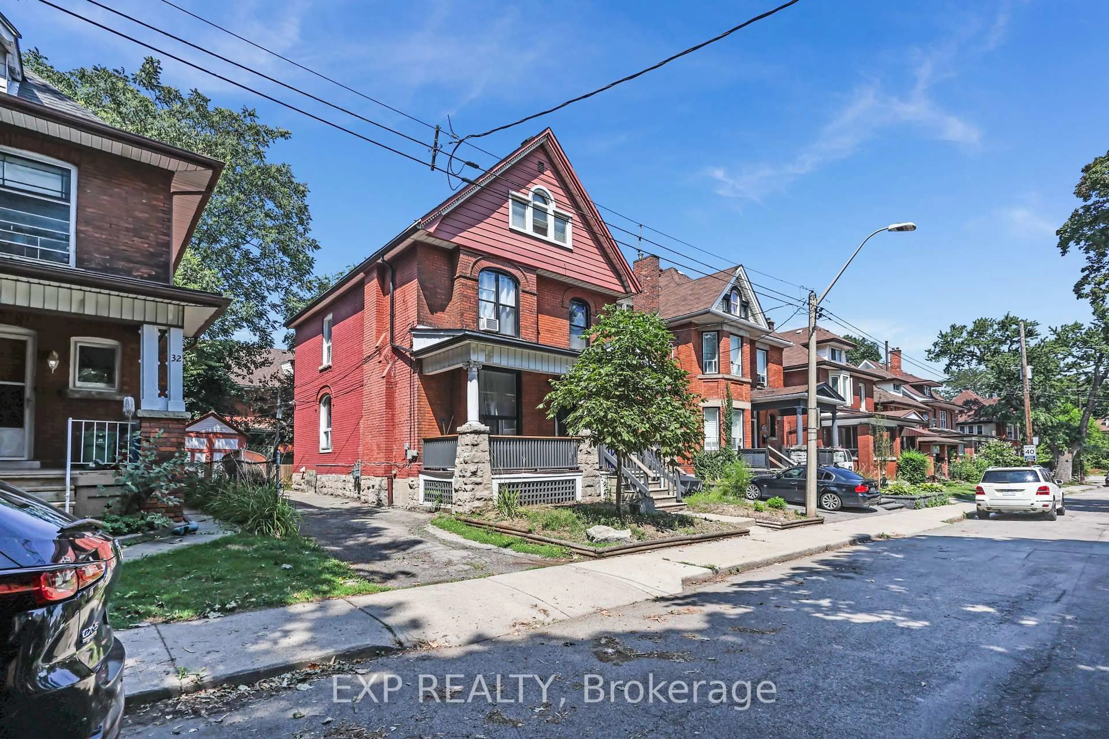 Home with brick exterior material, street for 28 Eastbourne Ave, Hamilton Ontario L8M 2M7
