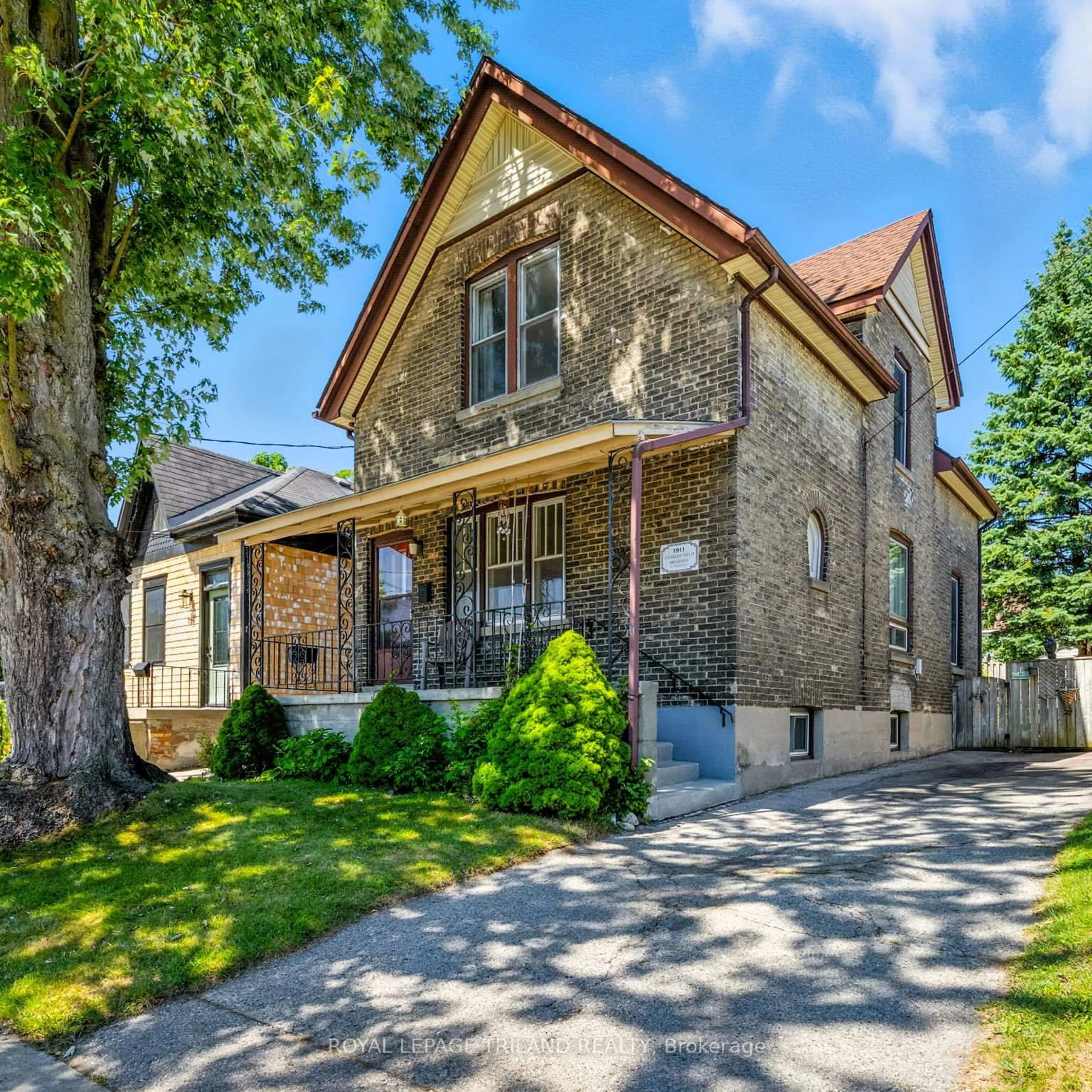 Home with brick exterior material, street for 738 PRINCESS Ave, London East Ontario N5W 3M3