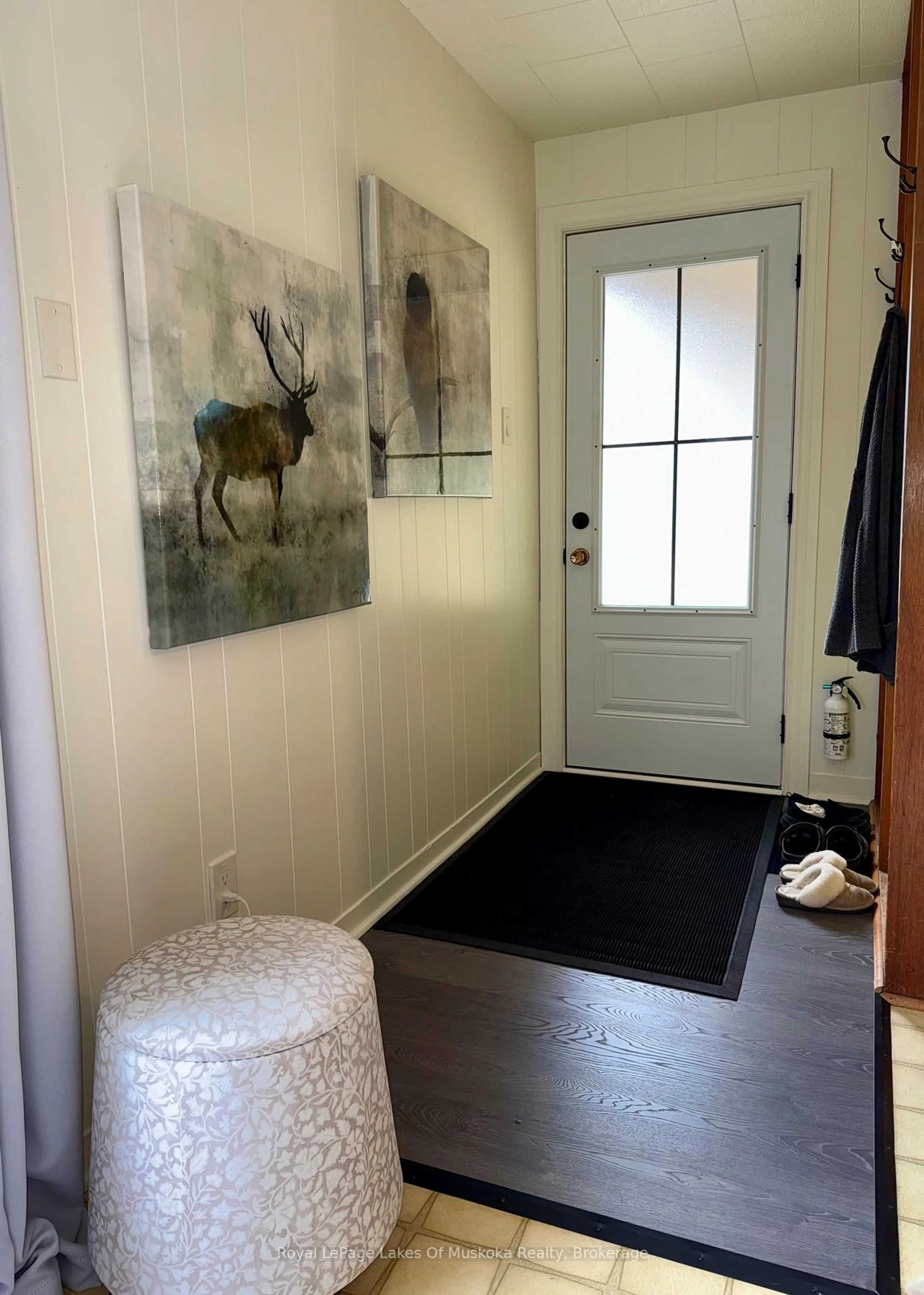 Indoor entryway for 165 JAMES CAMP Rd, Ryerson Ontario P0A 1C0