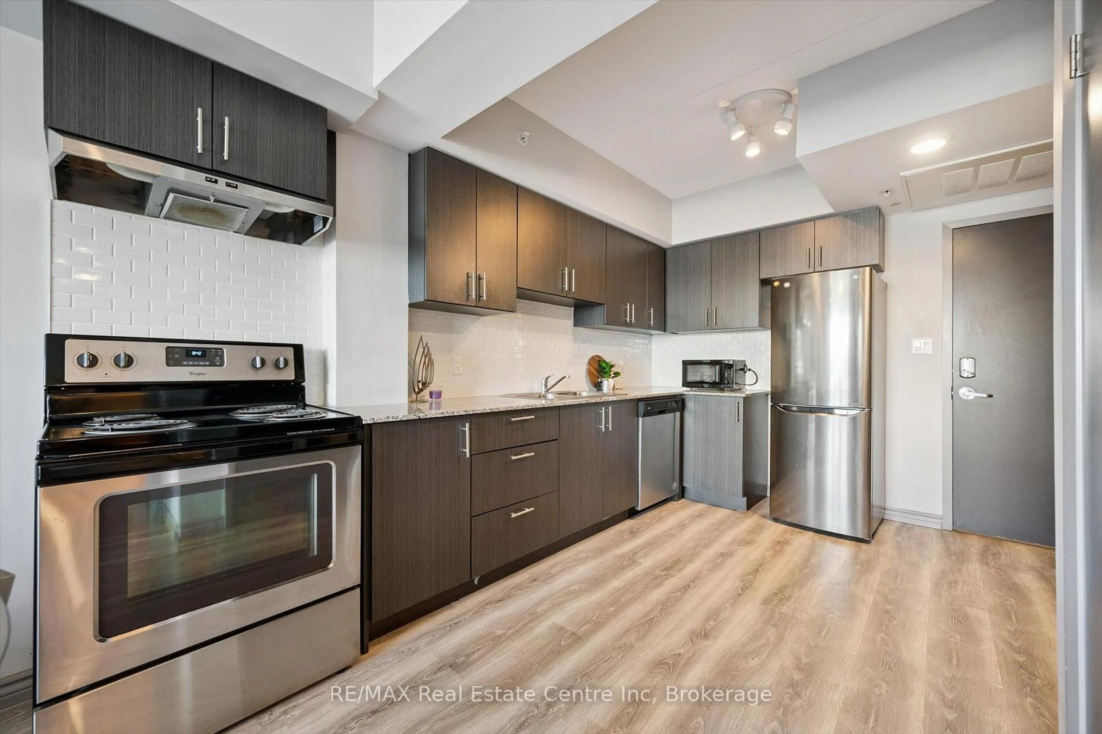 Open concept kitchen, unknown for 275 LARCH St #F515, Waterloo Ontario N2L 0J3