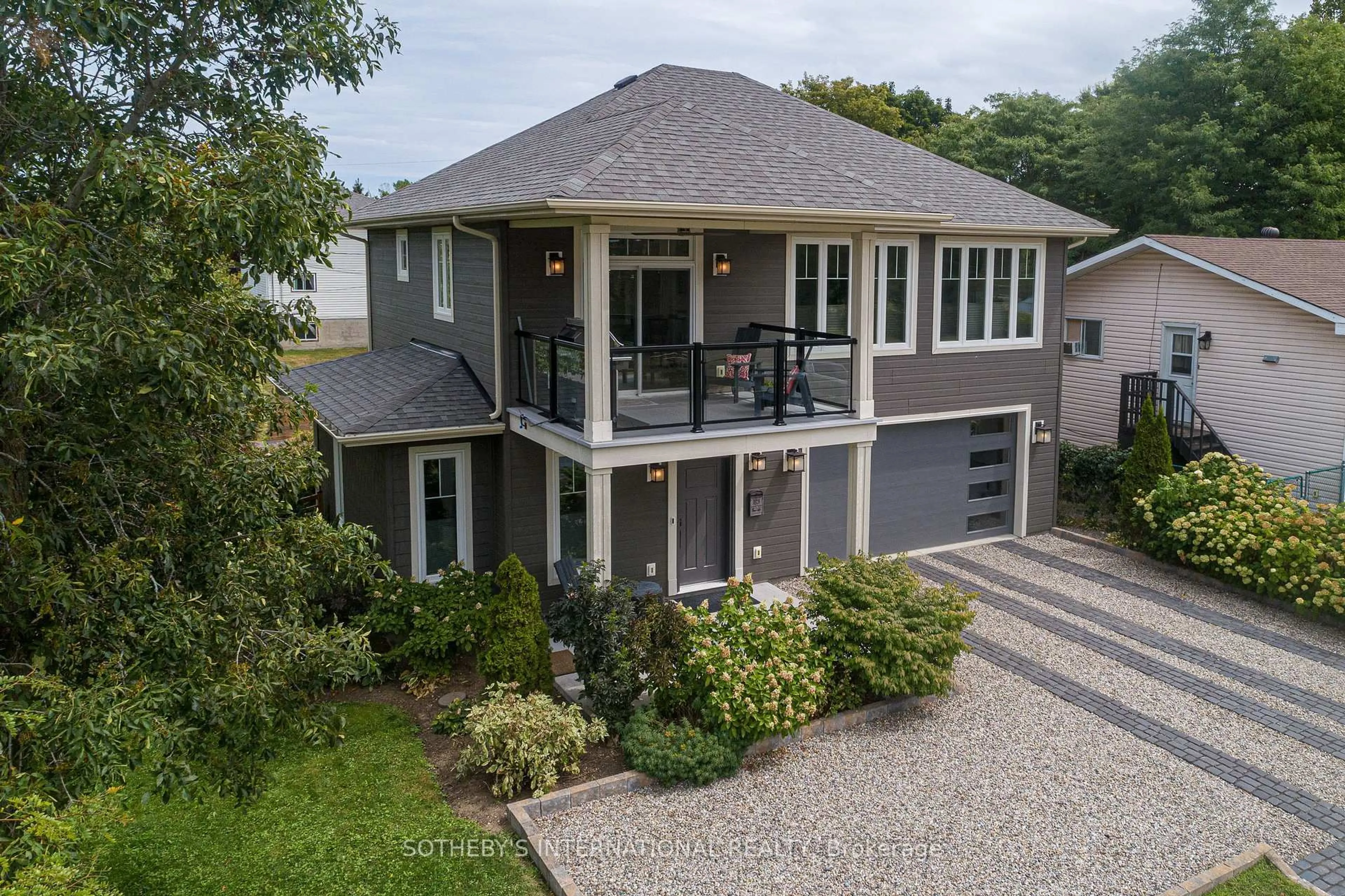 Unknown for 485 Stone St, Gananoque Ontario K7G 2A3