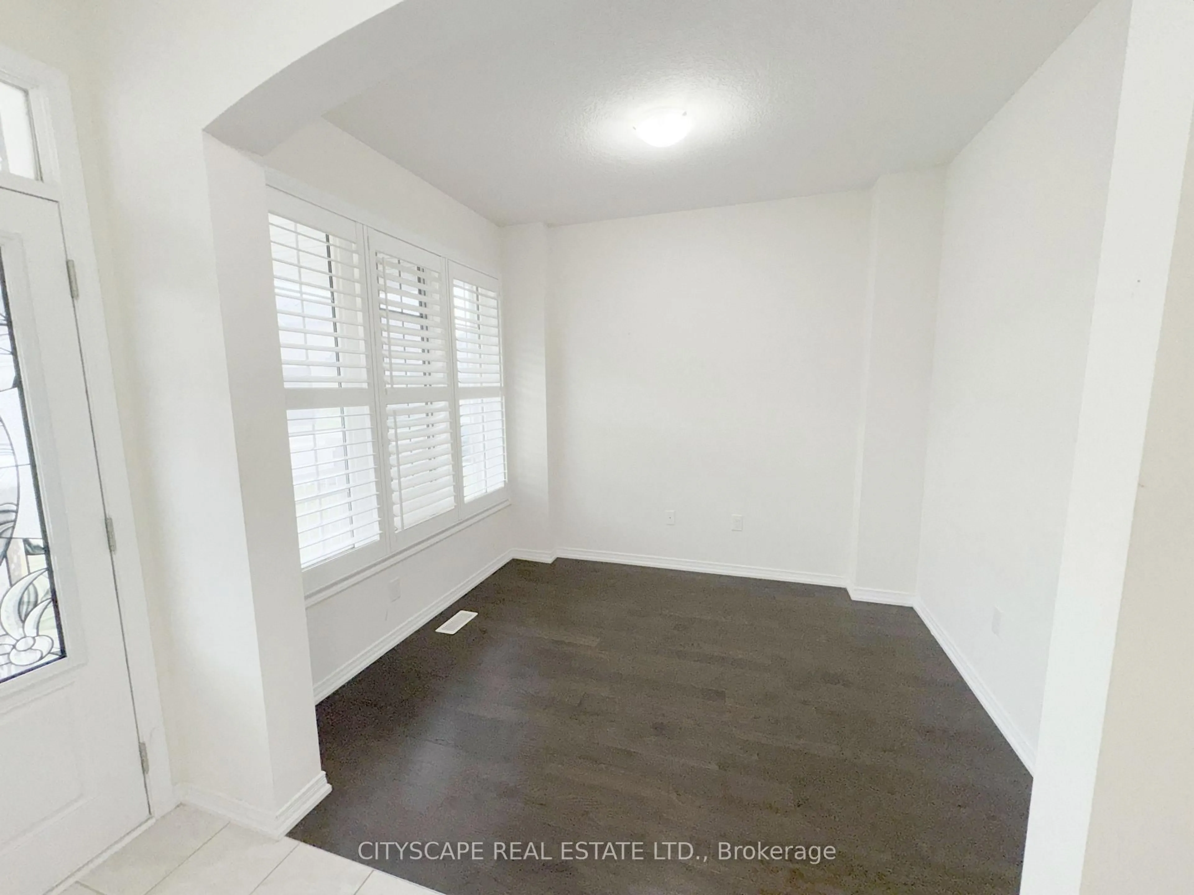 A pic of a room for 8659 Chickory Tr, Niagara Falls Ontario L2H 3S5