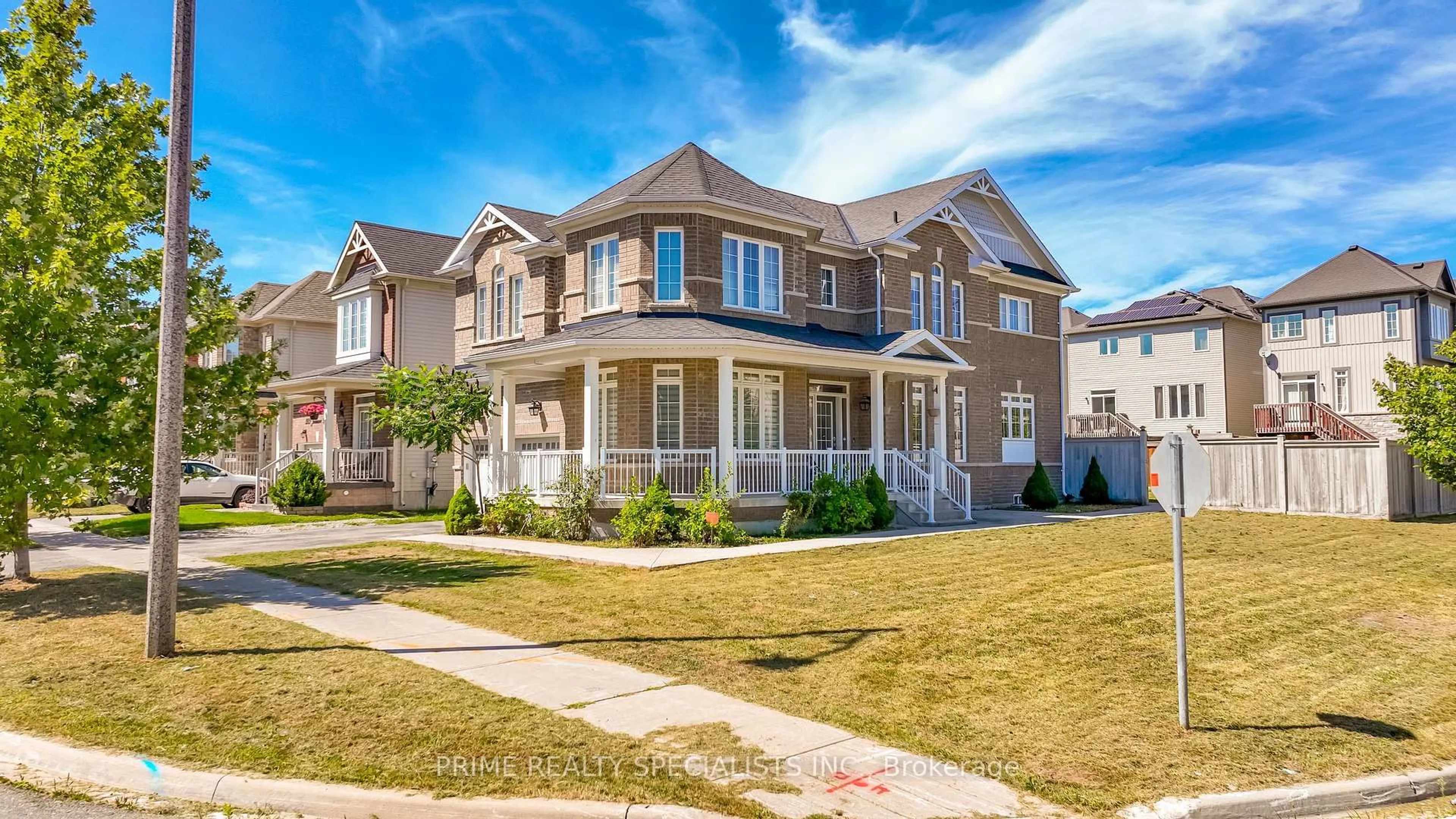 Home with vinyl exterior material, street for 293 Johnson Dr, Shelburne Ontario L0N 1S1