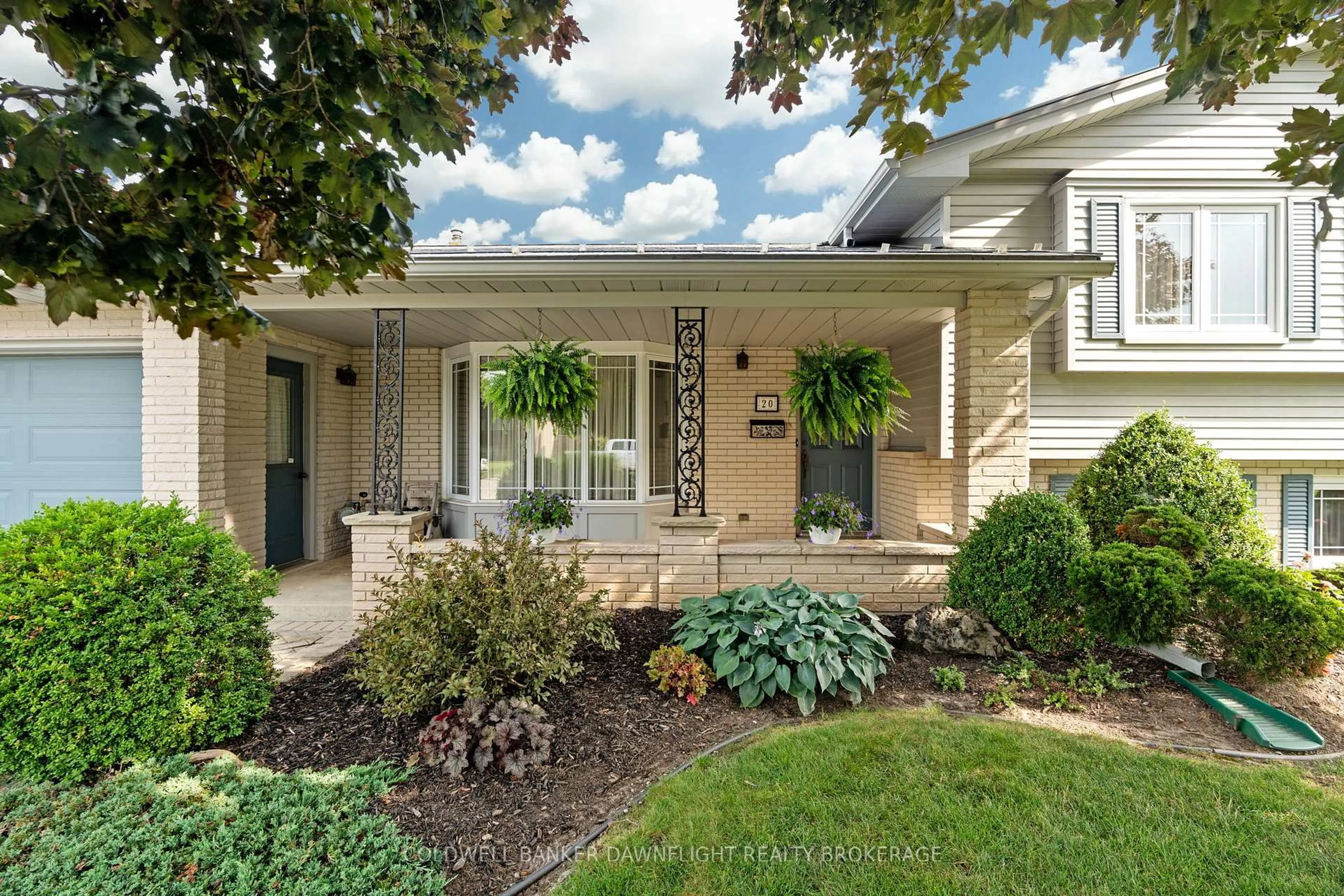 Unknown for 20 Southland Dr, London South Ontario N6P 1C2