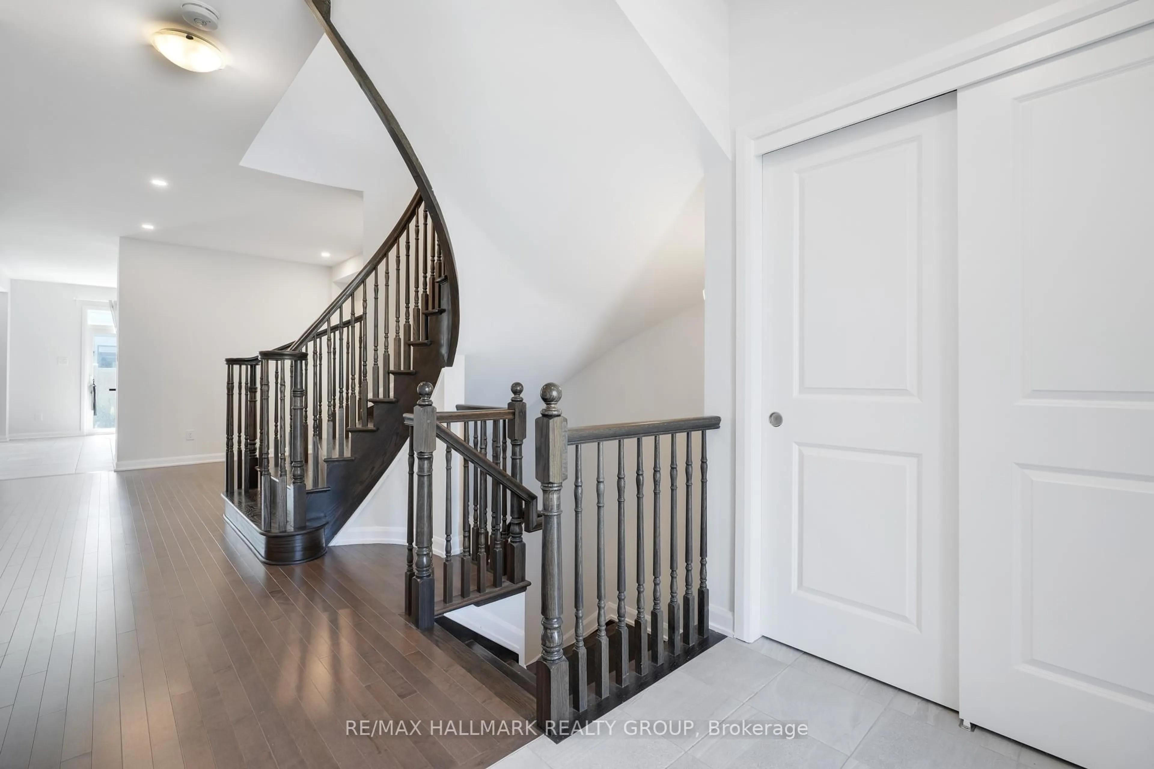 Stairs for 68 Ralph Erfle Way, Ottawa Ontario K2J 6V5