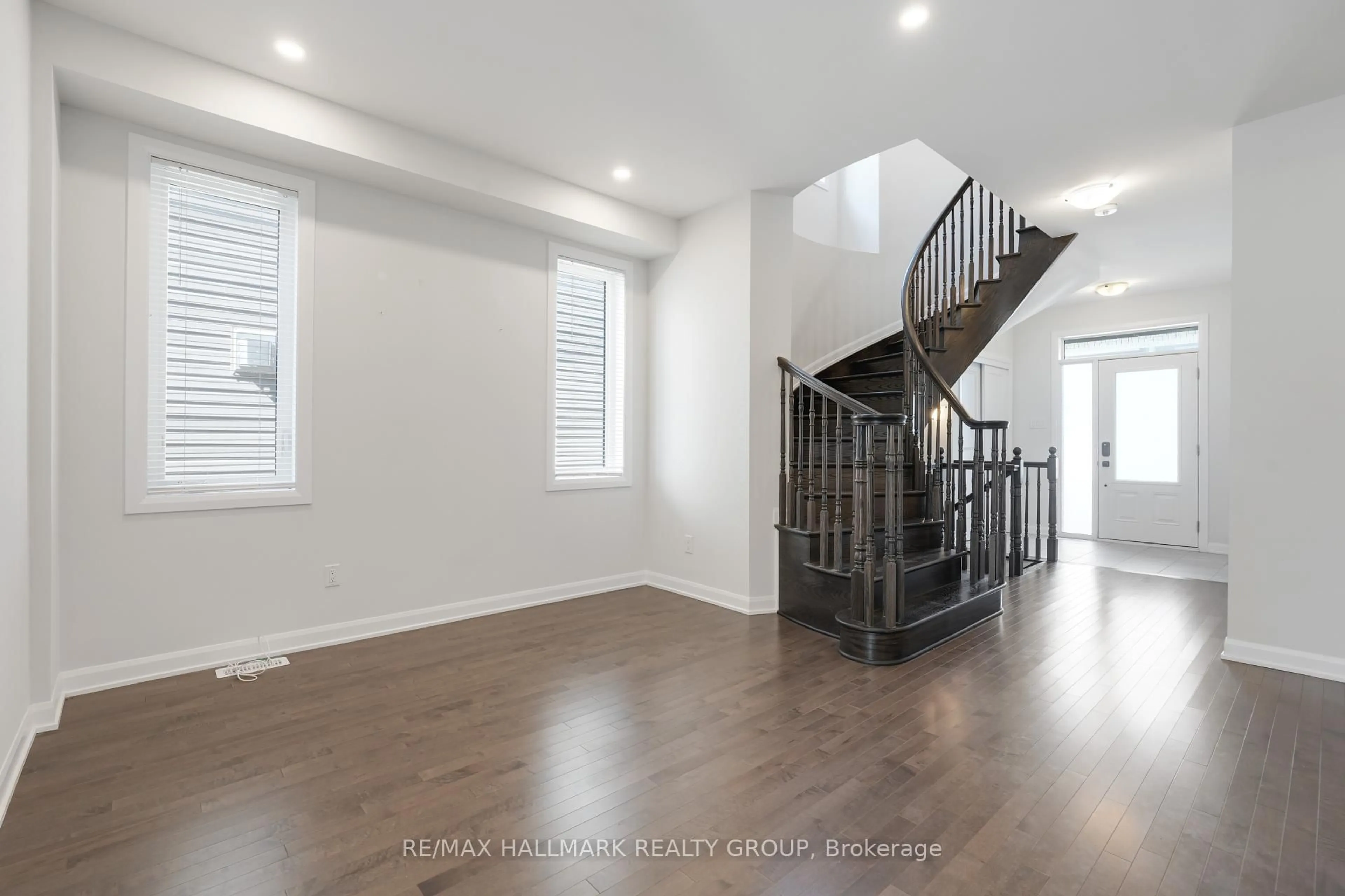 Unknown for 68 Ralph Erfle Way, Ottawa Ontario K2J 6V5