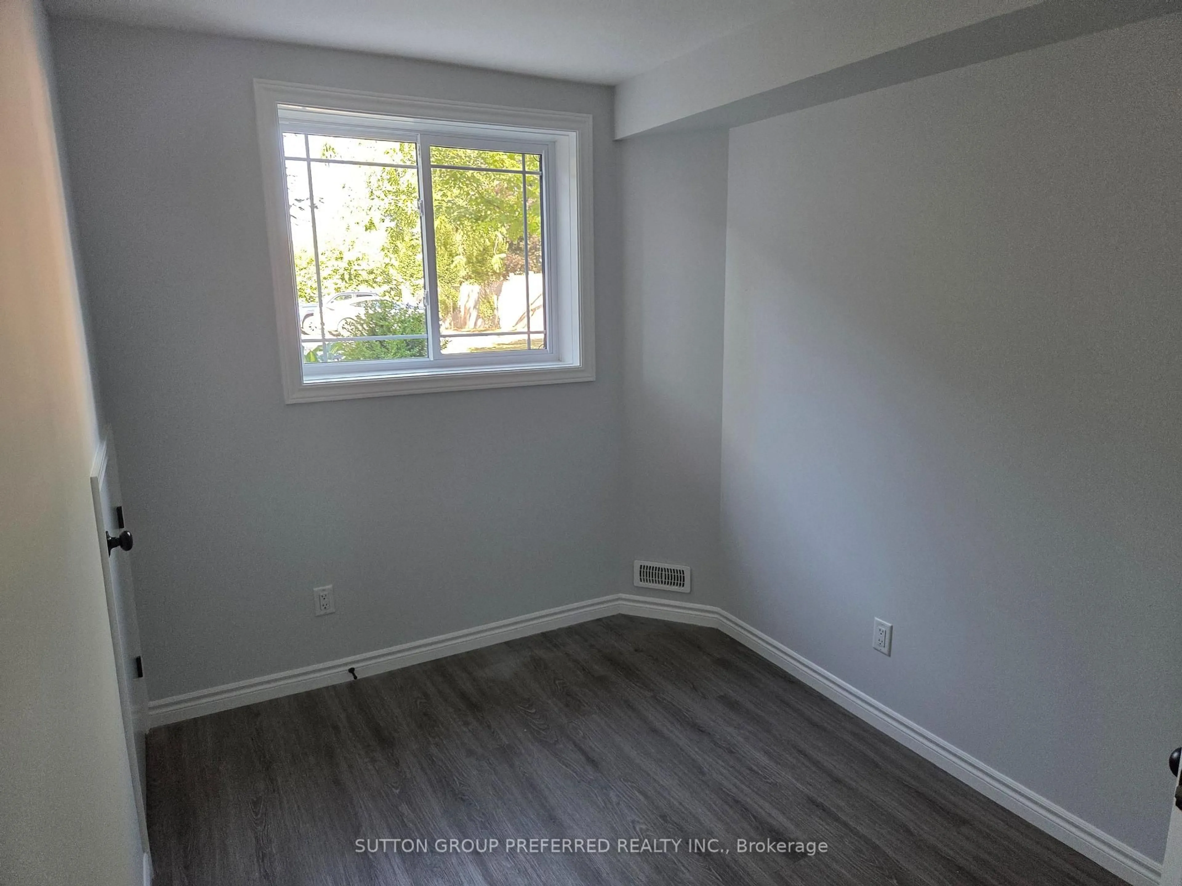 A pic of a room for 34 Bain St #3, Woodstock Ontario N4S 5X8