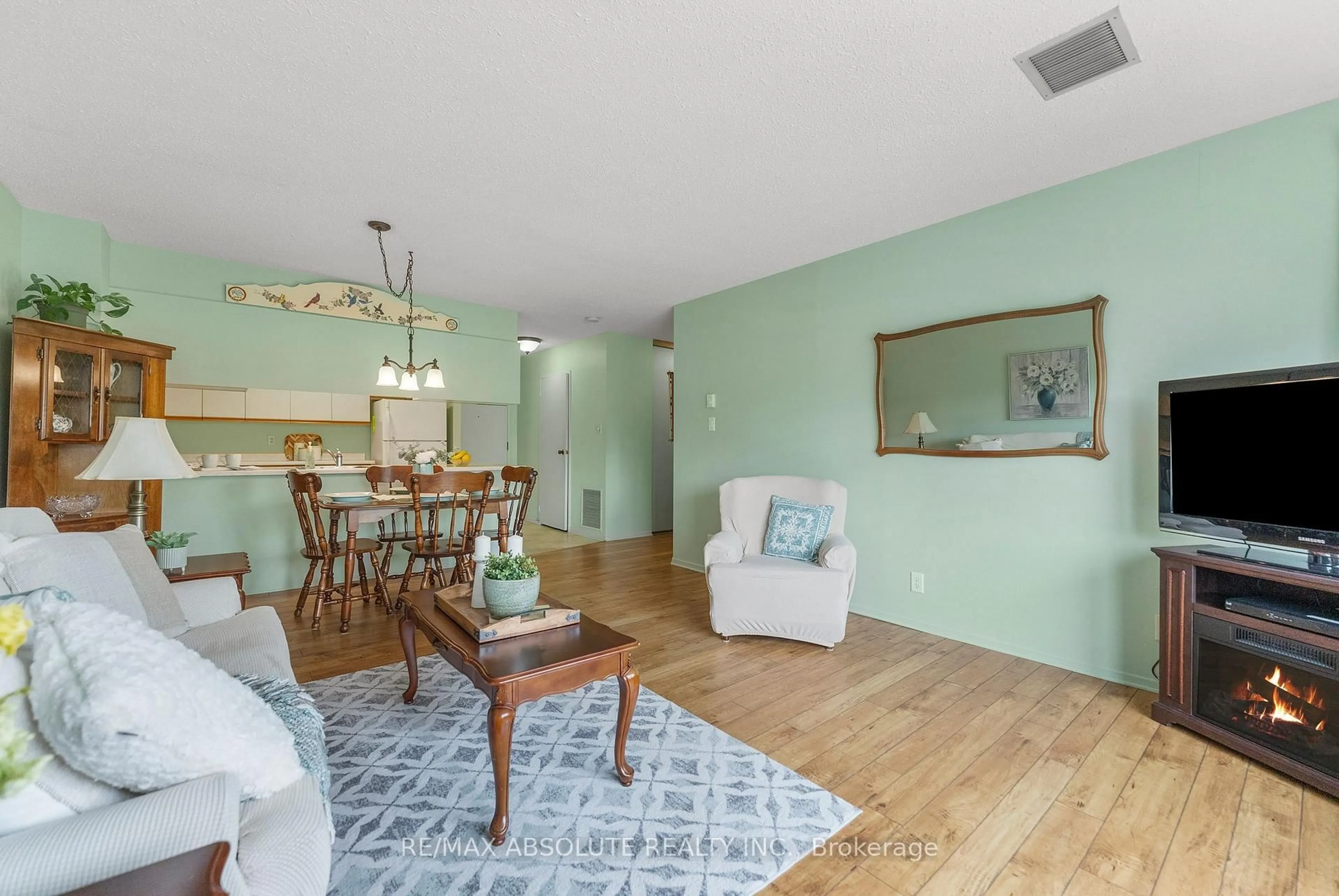 Living room with furniture, unknown for 124 Daniel St #301, Arnprior Ontario K7S 2L7