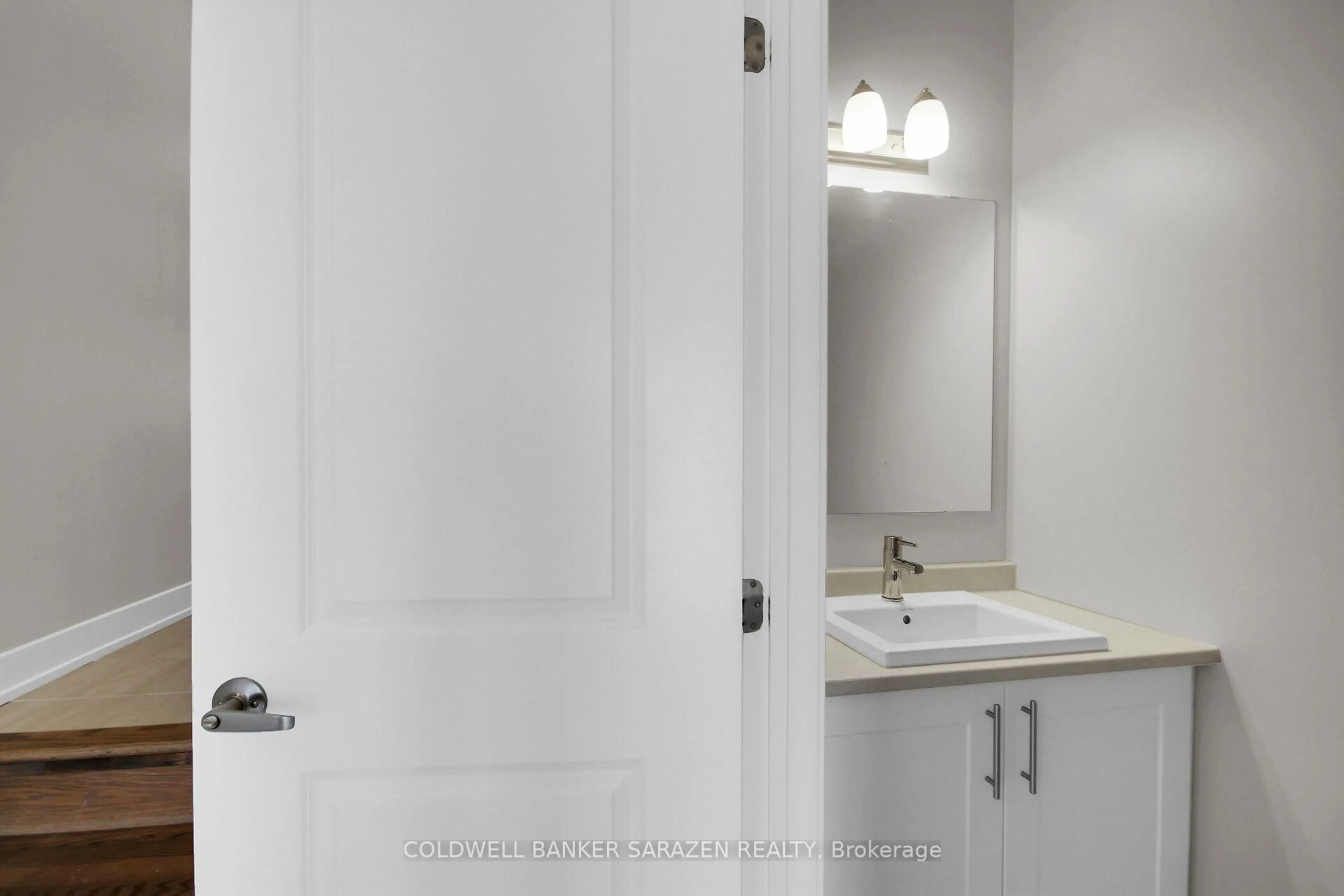 Standard bathroom, ceramic/tile floor for 2029 Allegrini Terr, Ottawa Ontario K2S 1B6