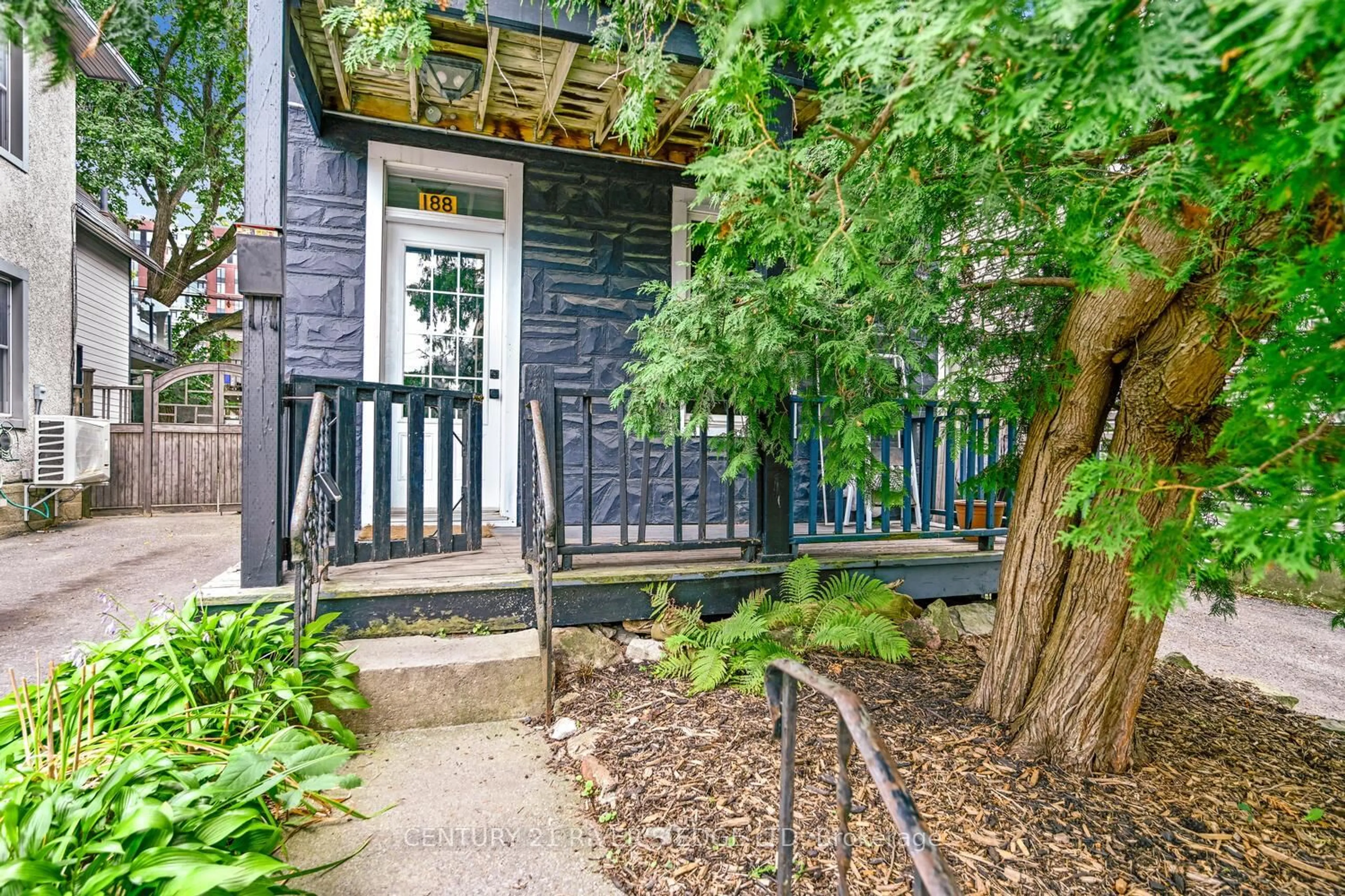 Unknown for 188 ARMSTRONG St, Ottawa Ontario K1Y 4E2