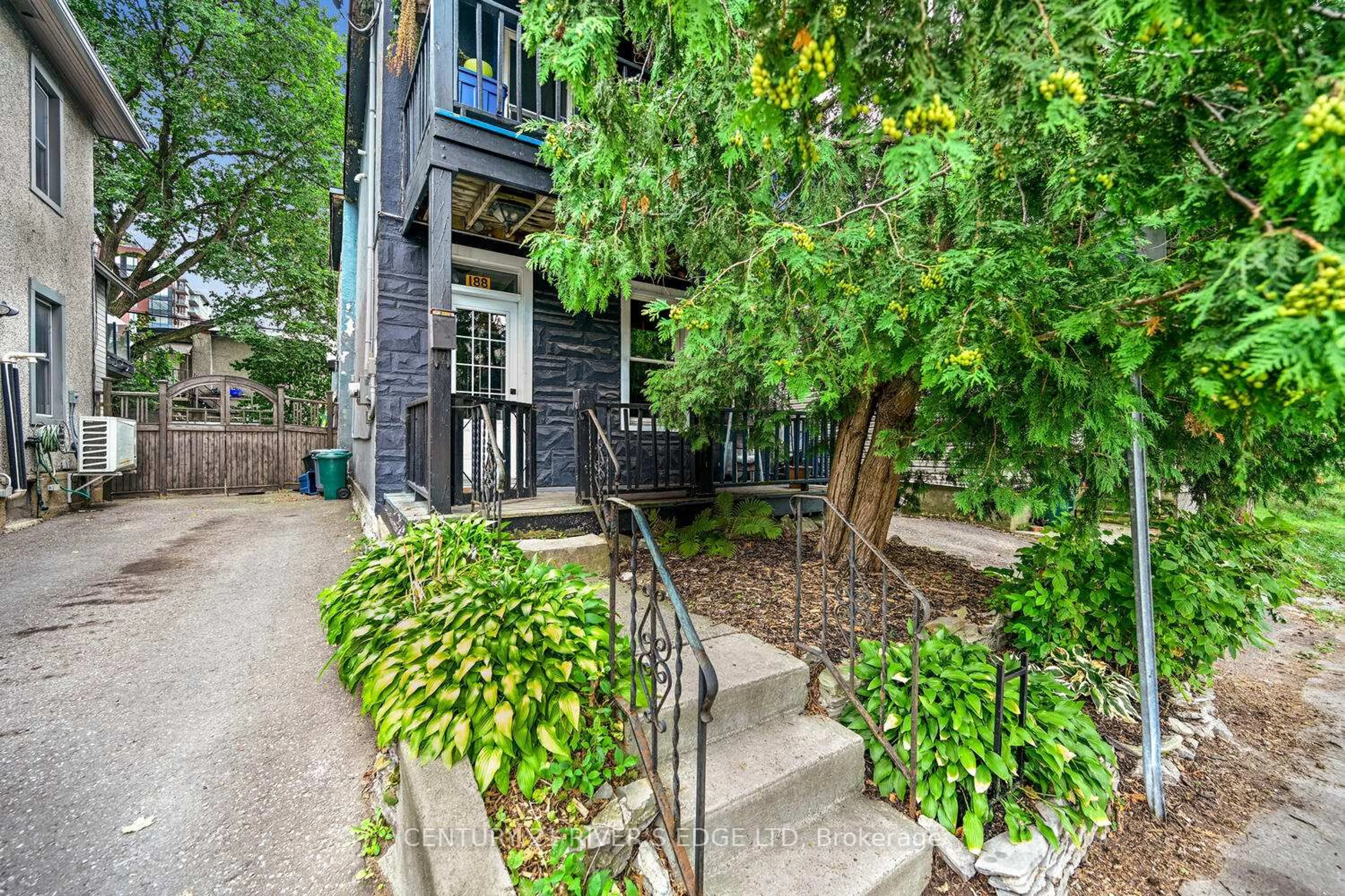 Unknown for 188 ARMSTRONG St, Ottawa Ontario K1Y 4E2