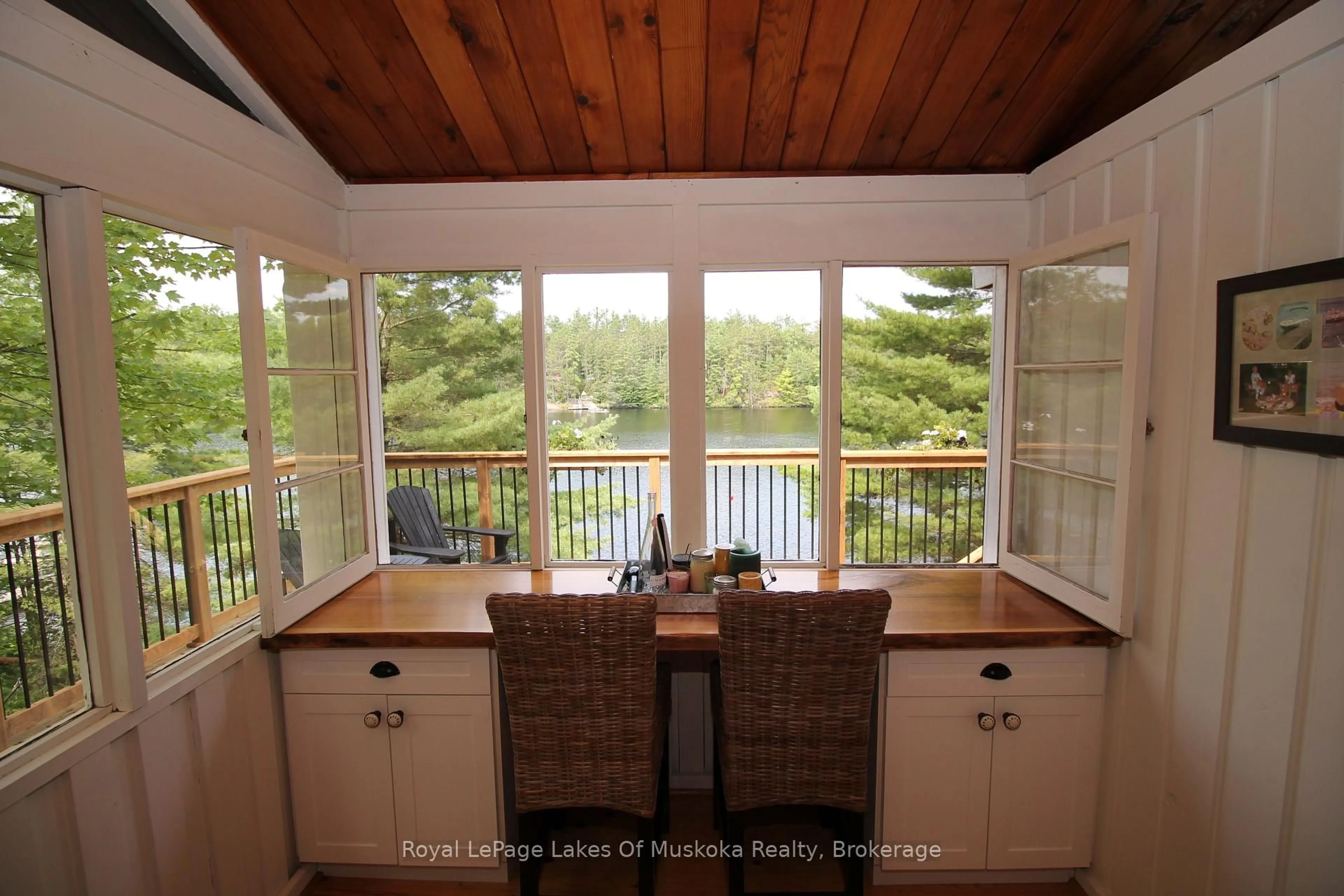 Open concept kitchen, unknown for 524 Peninsula Rd, Gravenhurst Ontario P1P 1R2