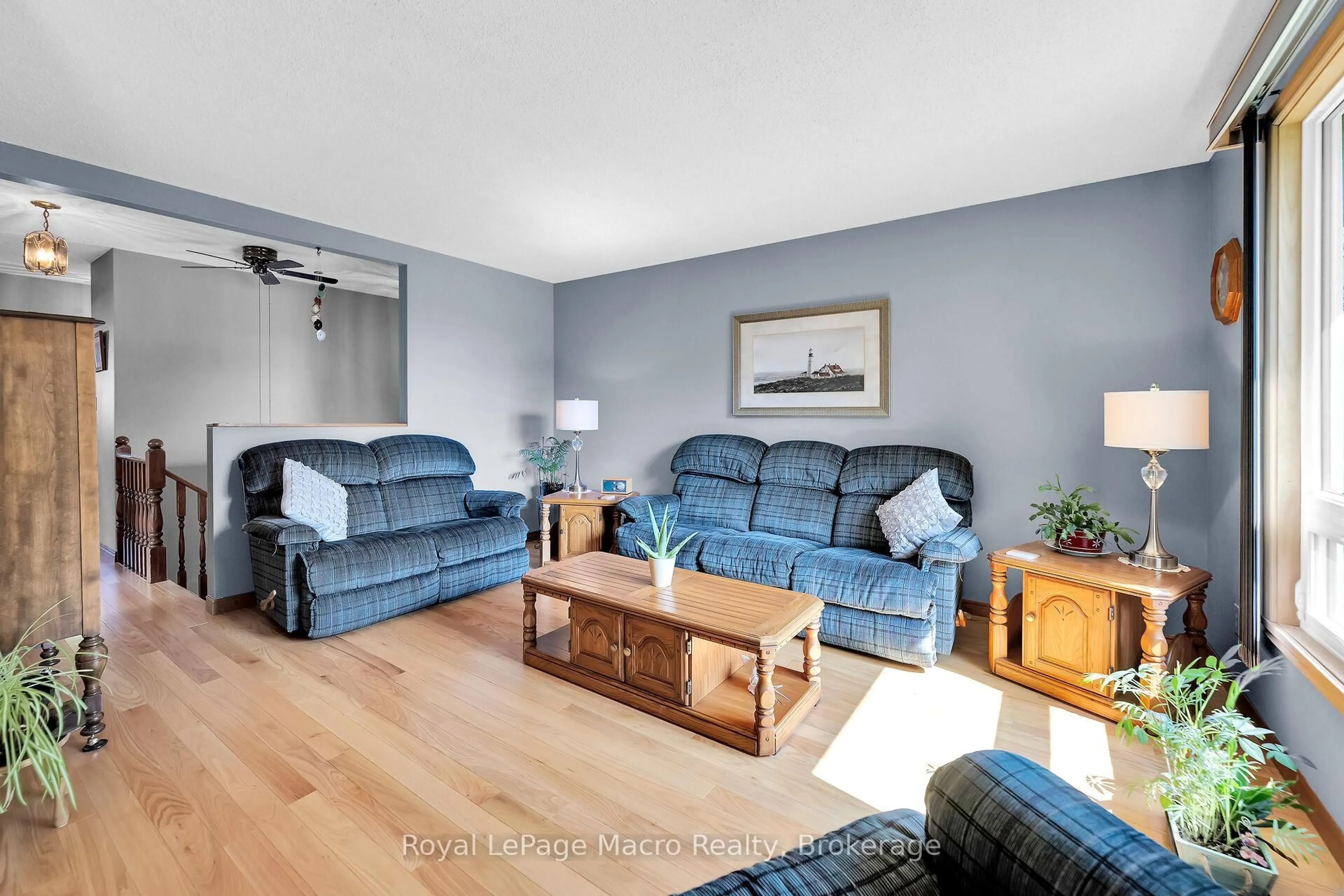 Living room with furniture, unknown for 113 Wade Rd, West Lincoln Ontario L0R 2A0