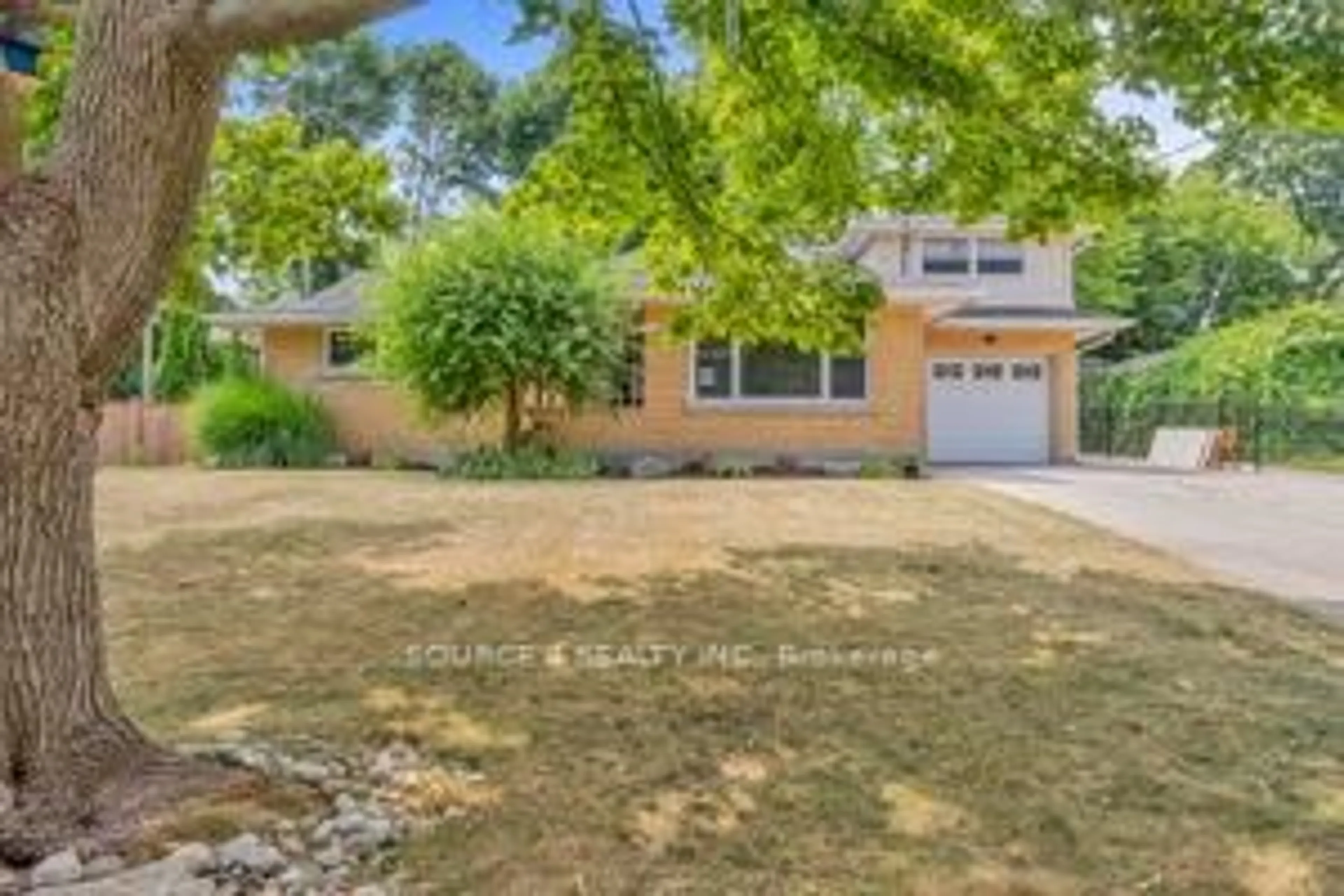 Unknown for 35 Vista Cres, Kitchener Ontario N2M 4C8