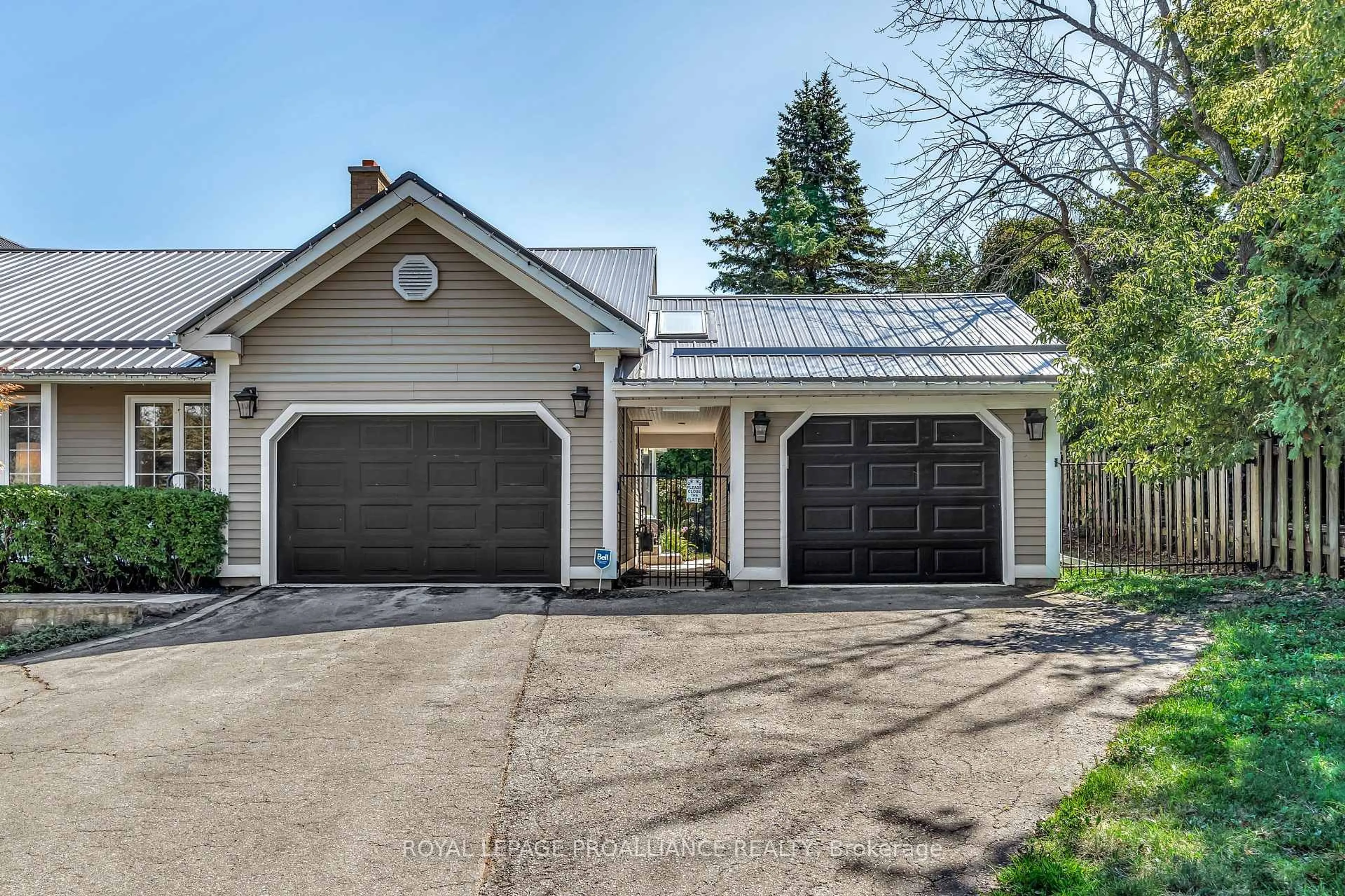 Indoor garage for 3 Wesley Acres Rd, Prince Edward County Ontario K0K 1G0