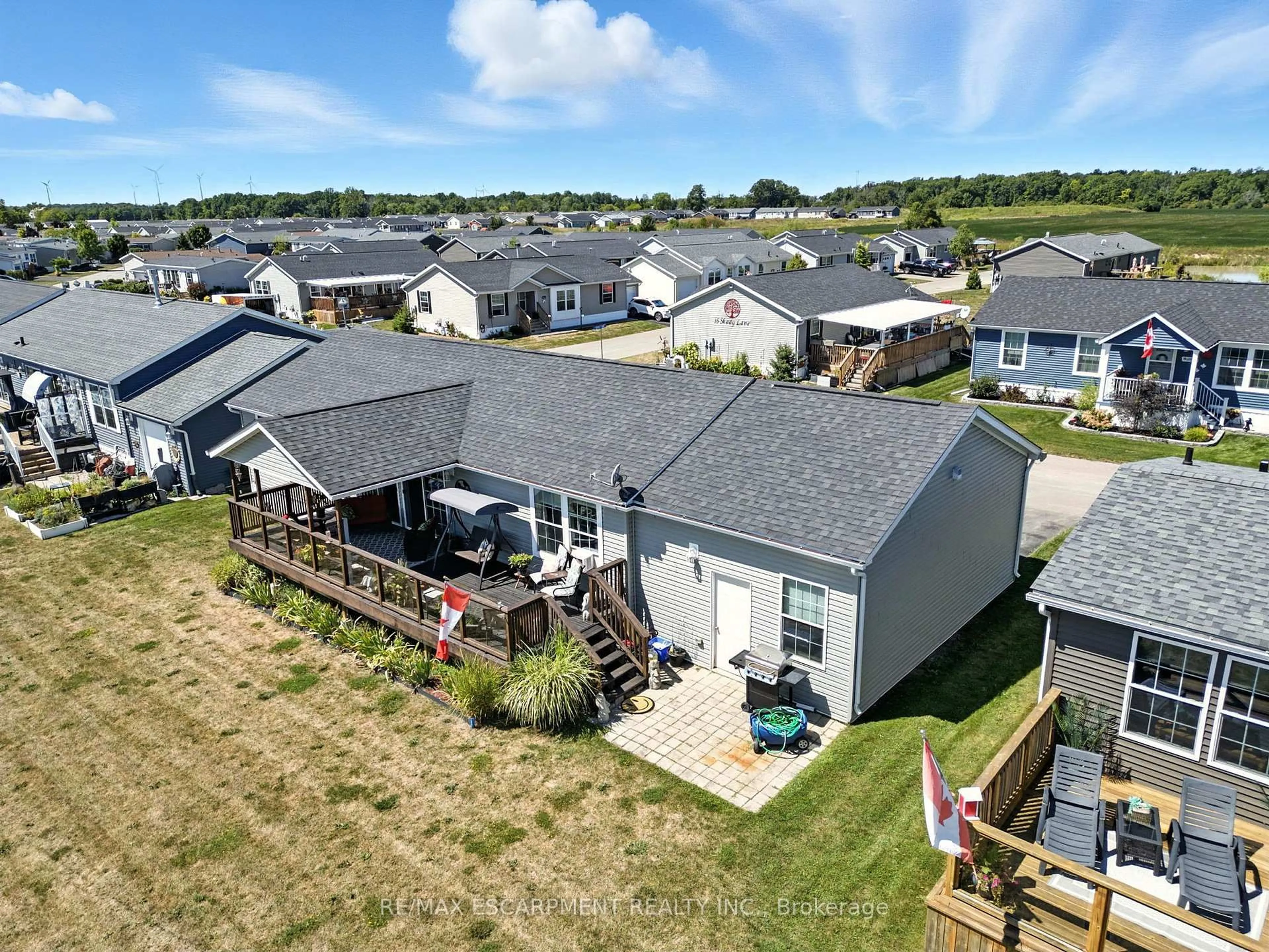 A pic from outside/outdoor area/front of a property/back of a property/a pic from drone, unknown for 55 RIVERBEND Cres, Haldimand Ontario N0A 1L0