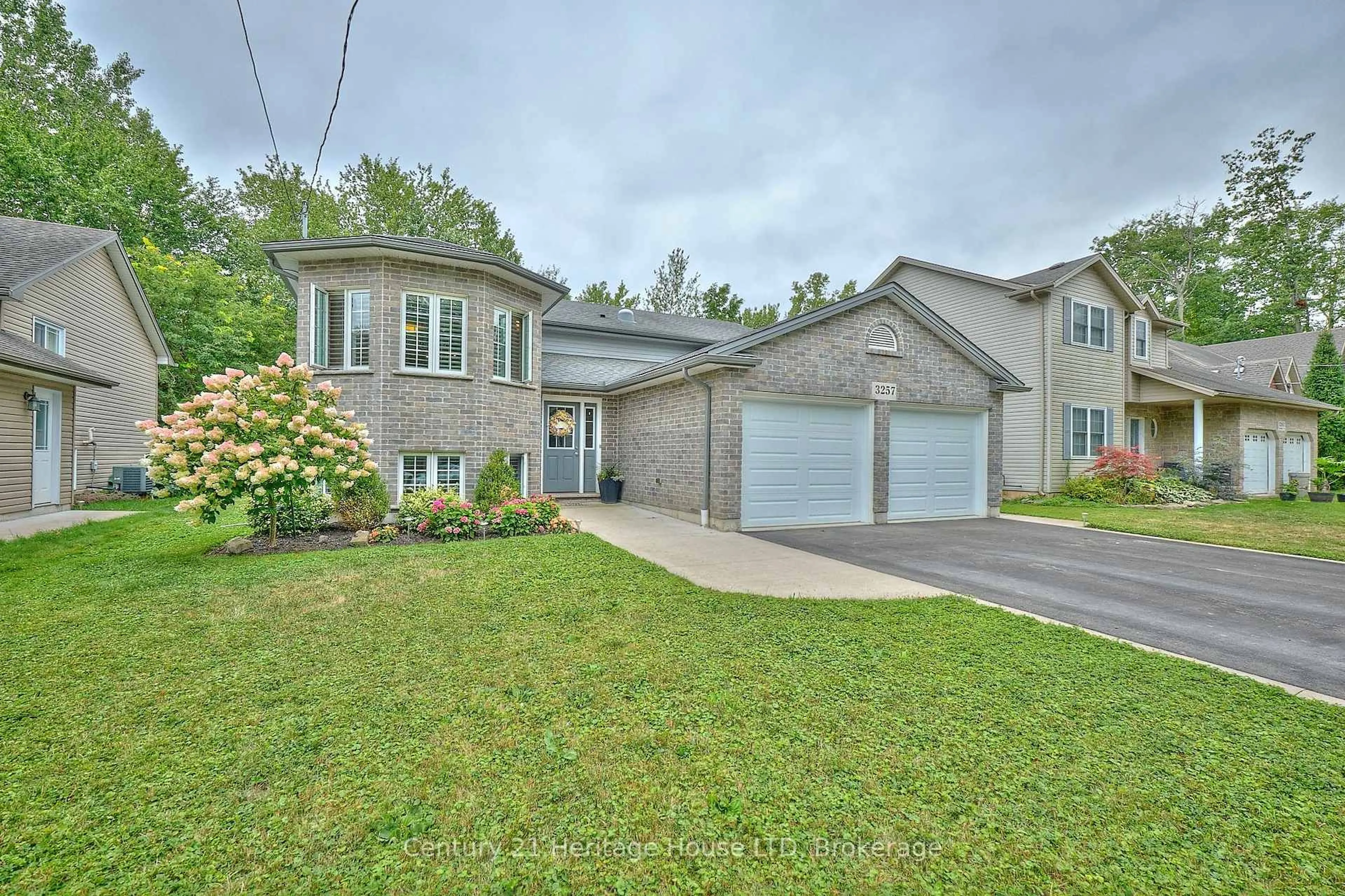 Unknown for 3257 Grove Ave, Fort Erie Ontario L0S 1N0