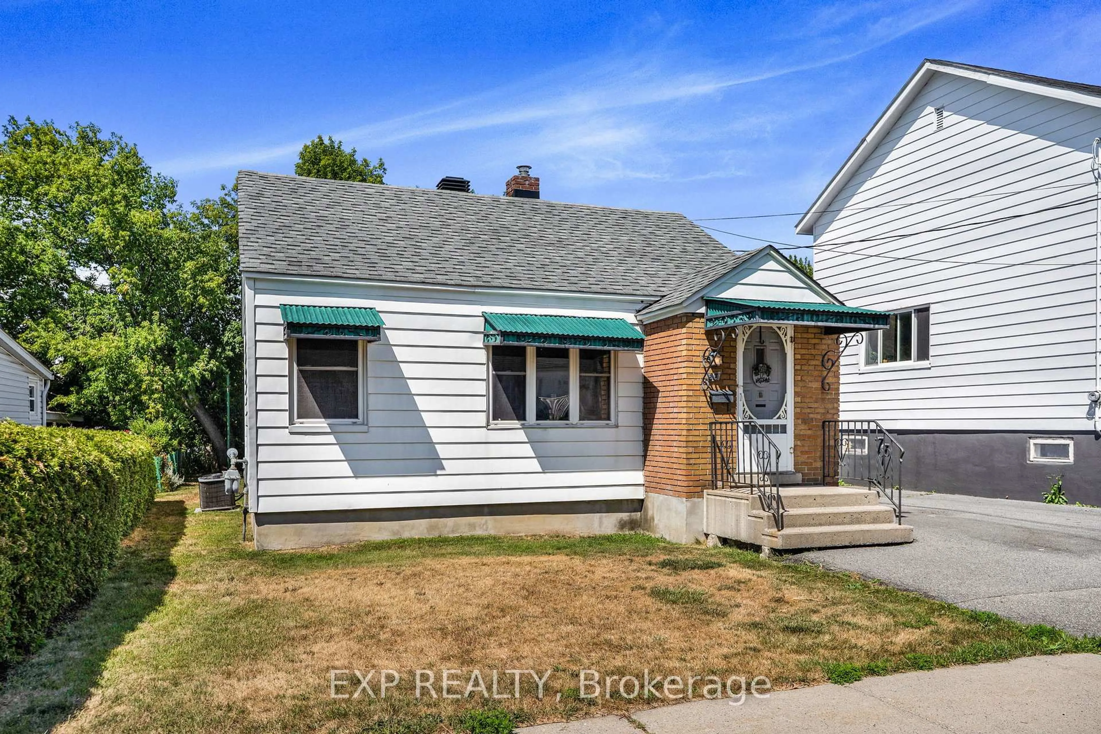 Unknown for 35 Twelfth St, Cornwall Ontario K6H 3A7