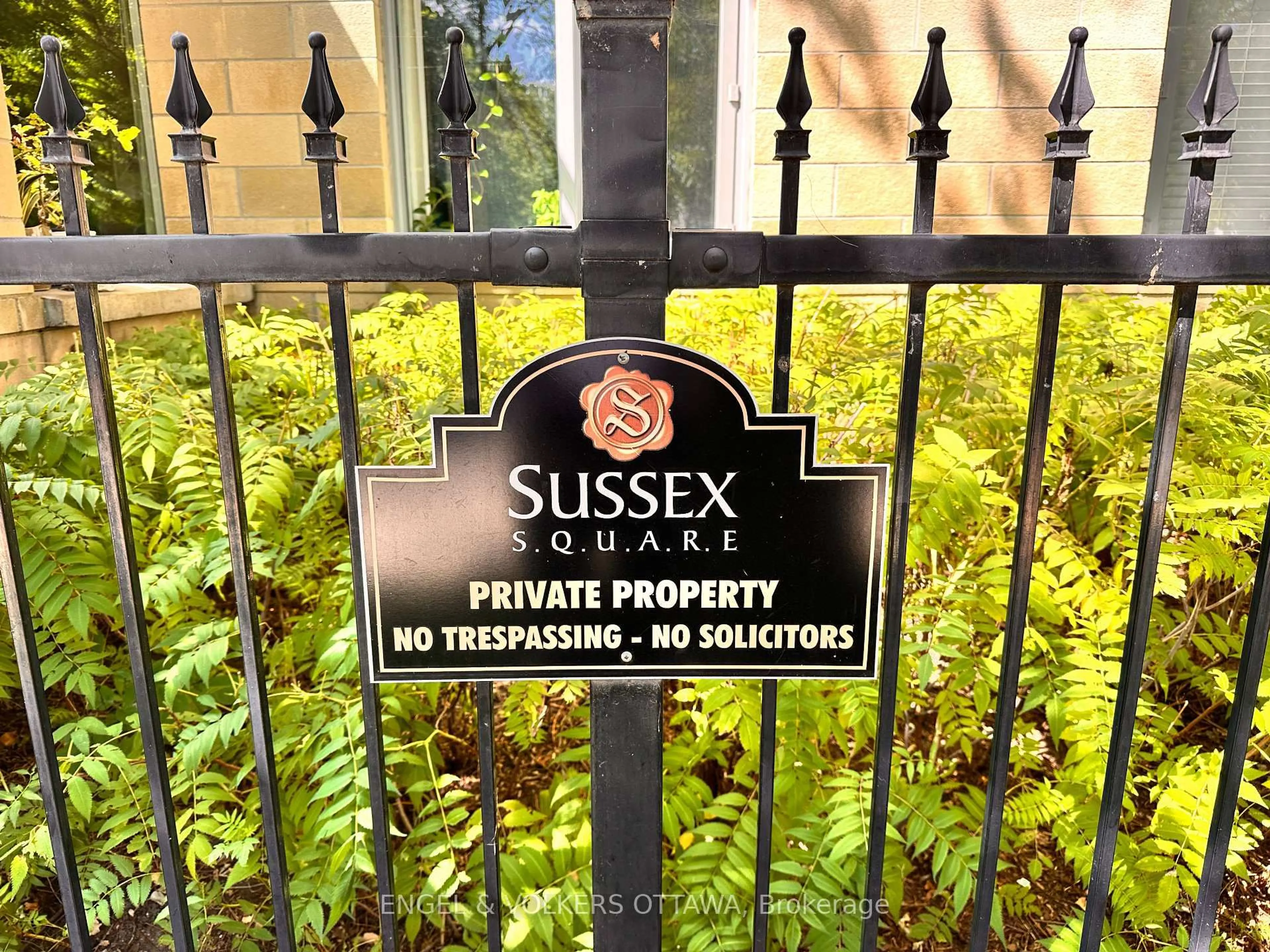 Unknown for 205 Bolton St #225, Ottawa Ontario K1N 1K7