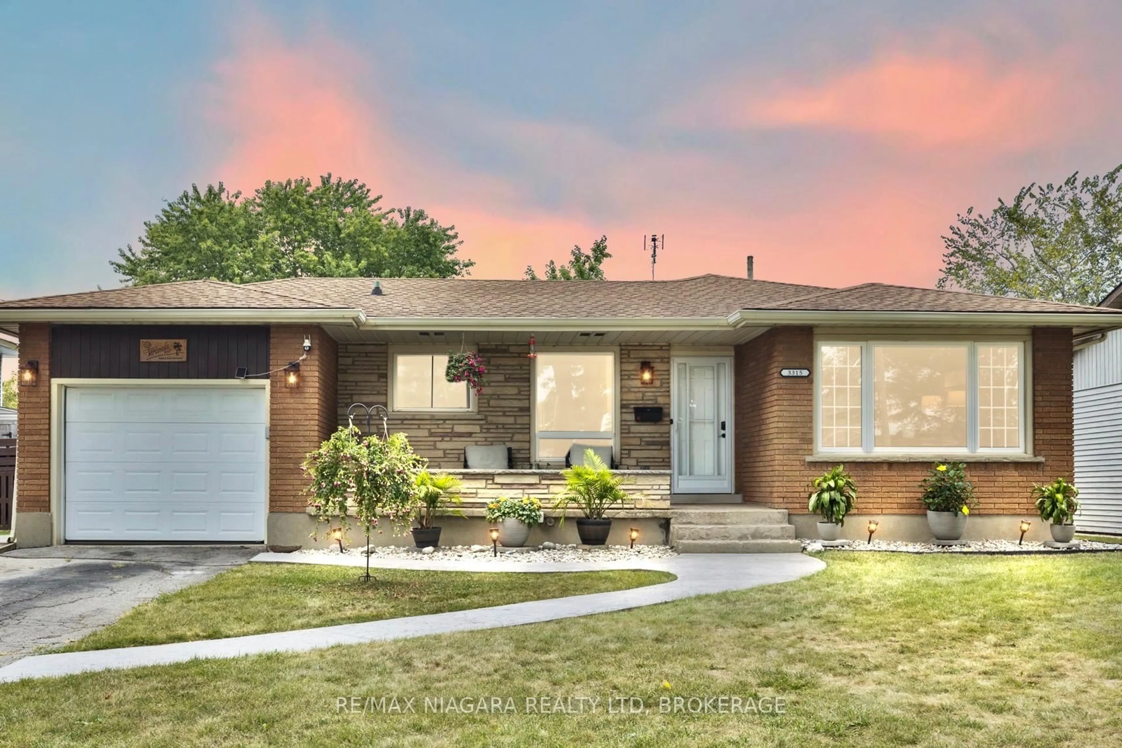Home with brick exterior material, street for 3315 CATTELL Dr, Niagara Falls Ontario L2G 6N3