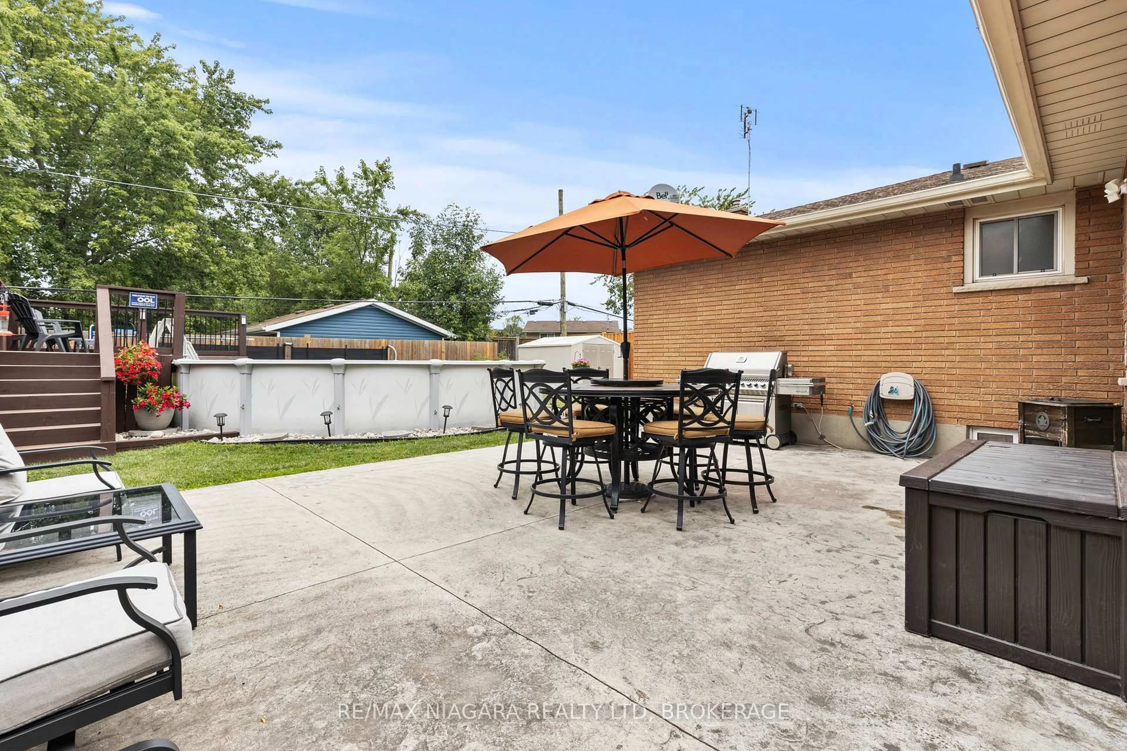 Patio, street for 3315 CATTELL Dr, Niagara Falls Ontario L2G 6N3