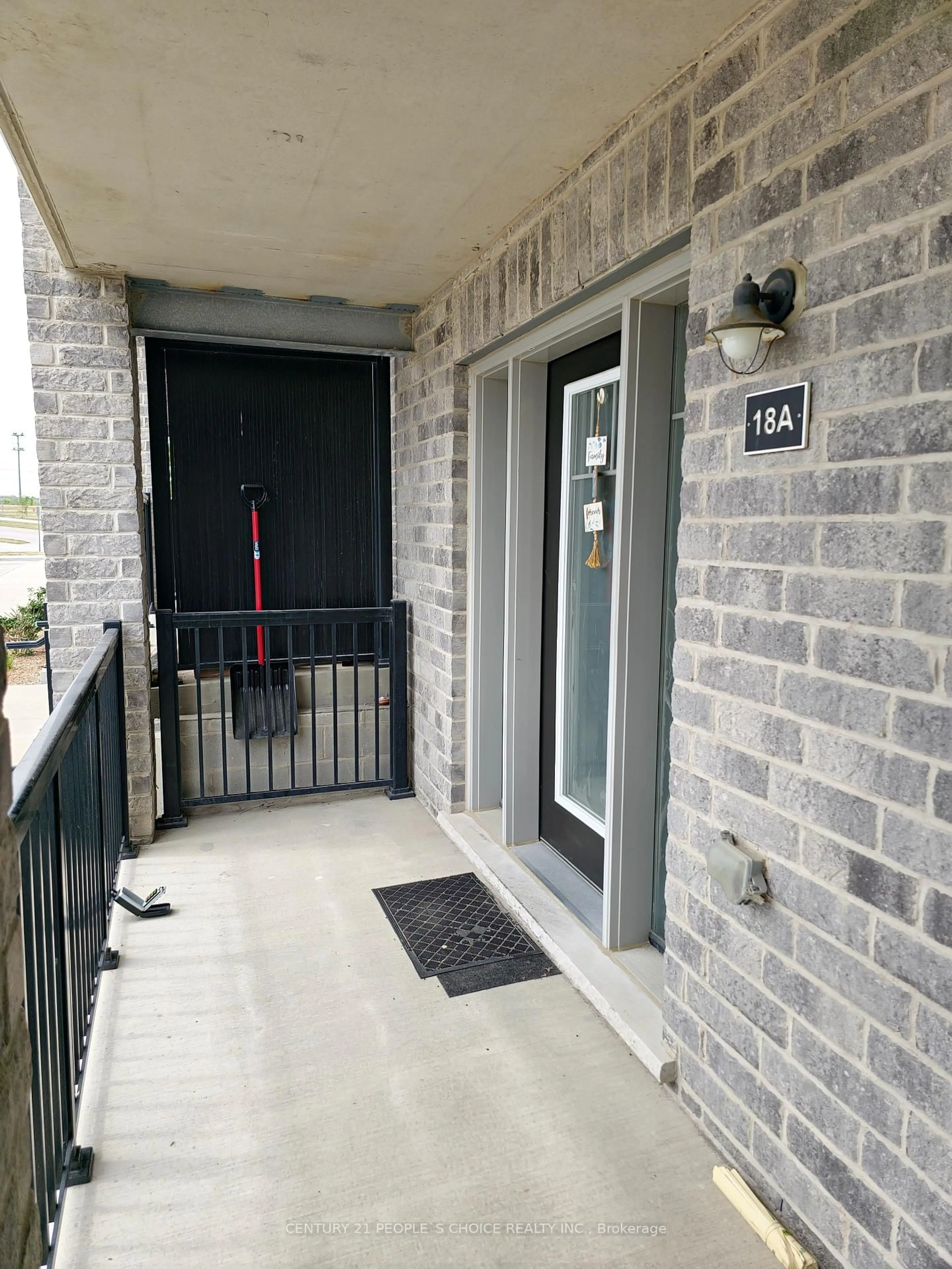 Unknown for 1989 Ottawa St #18A, Kitchener Ontario N2E 0G7