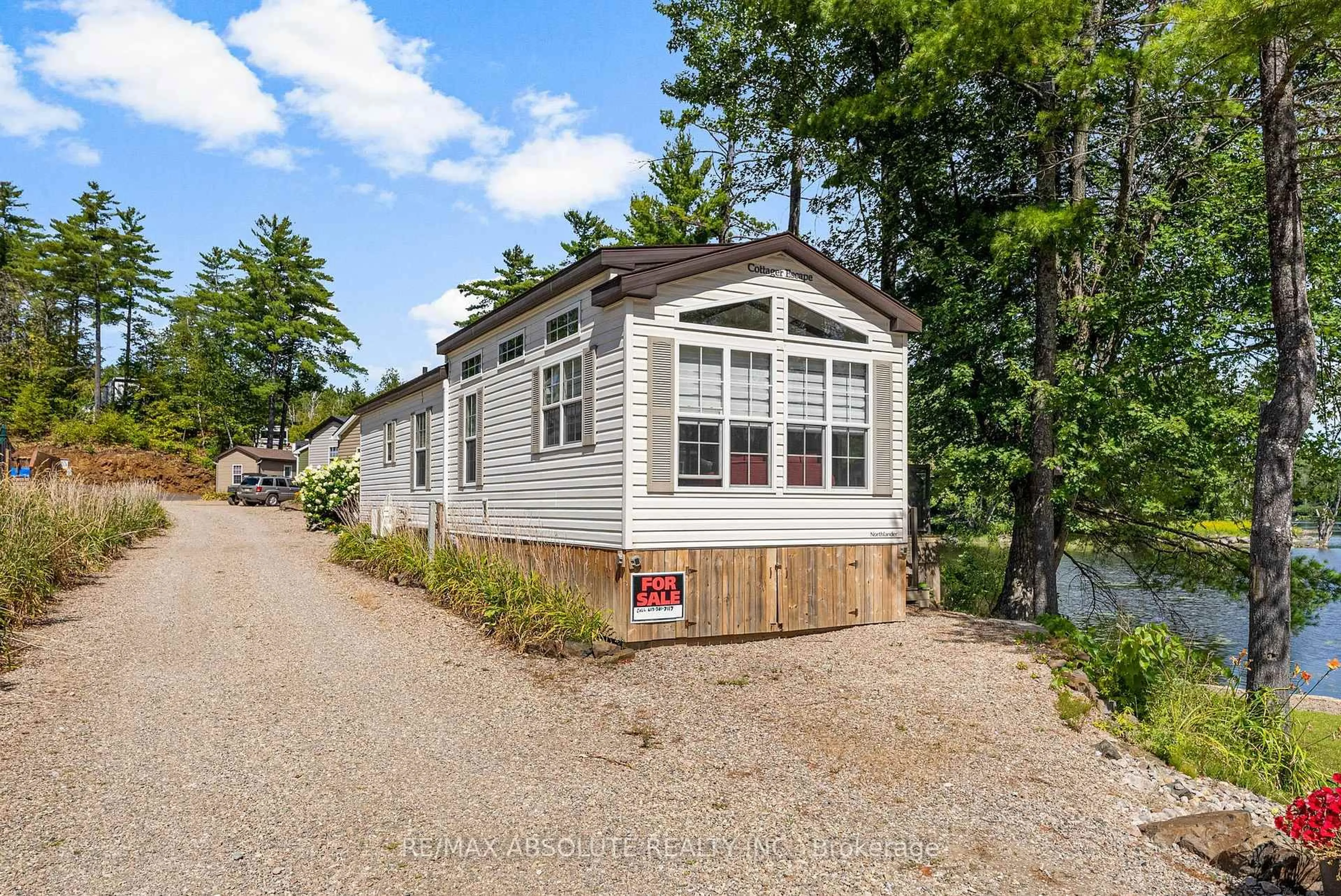 Home with vinyl exterior material, water/lake/river/ocean view for 92 Bingham Dr, Haley Station Ontario K0J 1Y0