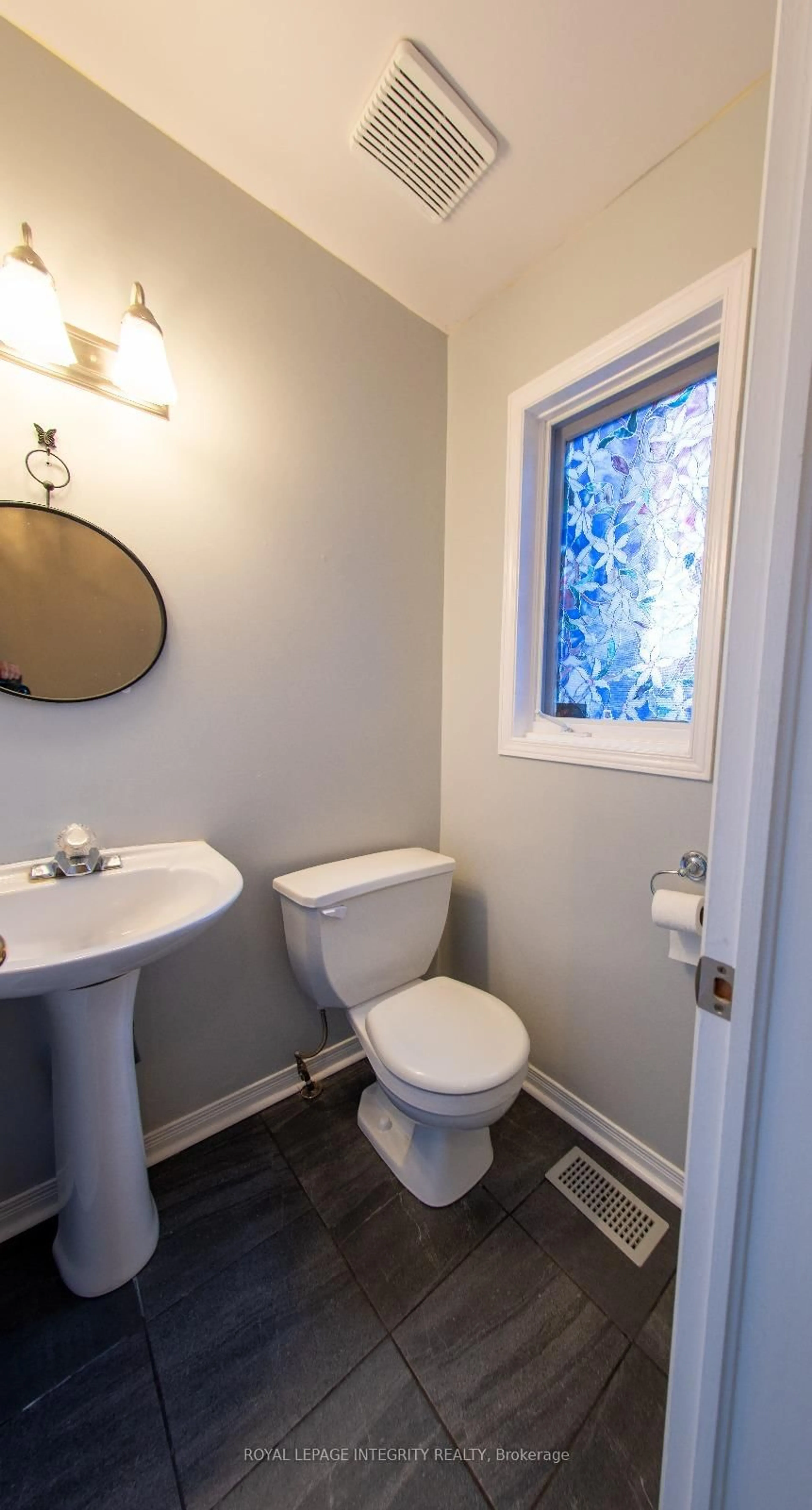 Standard bathroom, ceramic/tile floor for 242 Beatrice Dr, Ottawa Ontario K2J 4P1