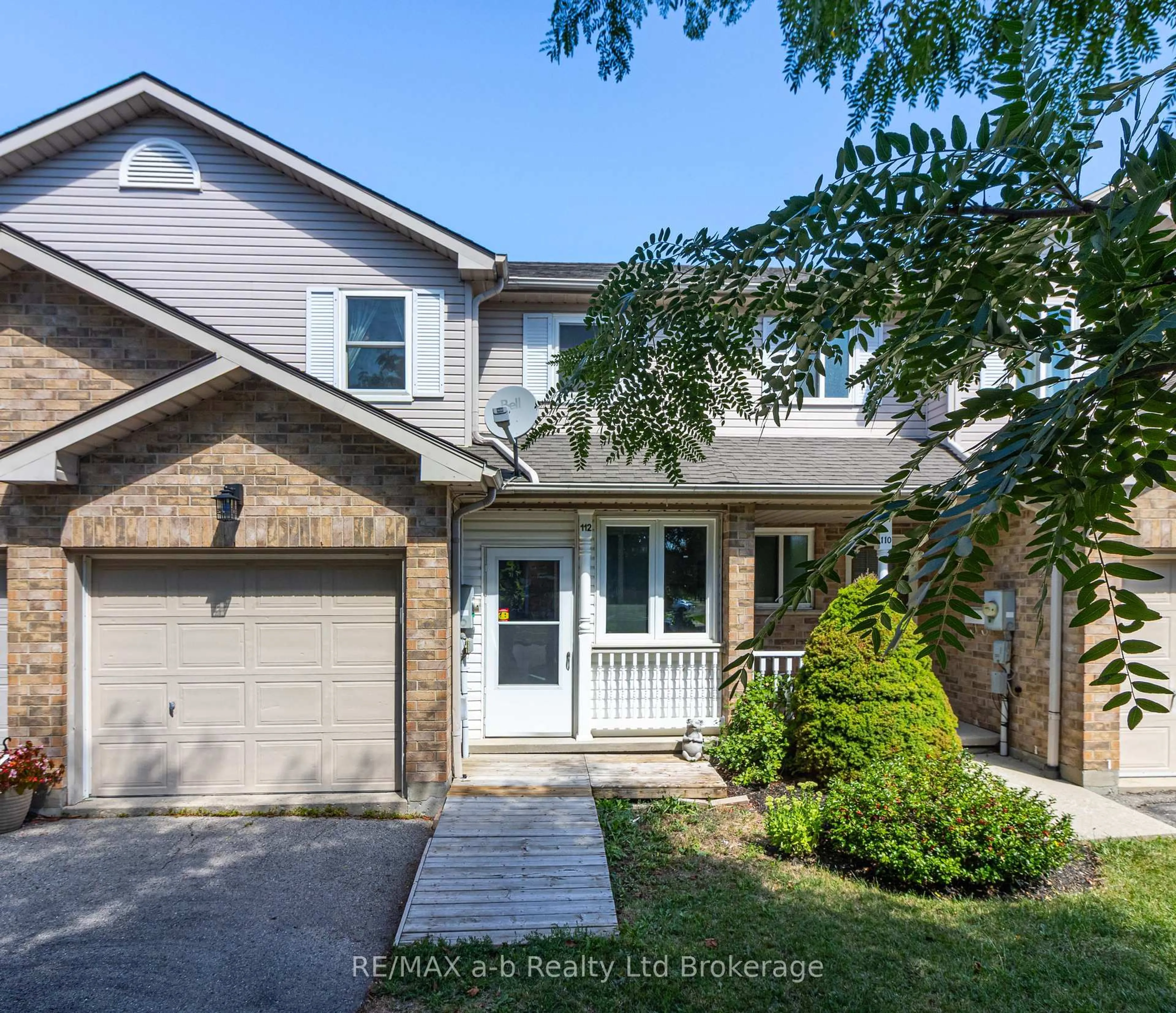 Home with brick exterior material, street for 112 Athlone Cres, Stratford Ontario N4Z 1H8