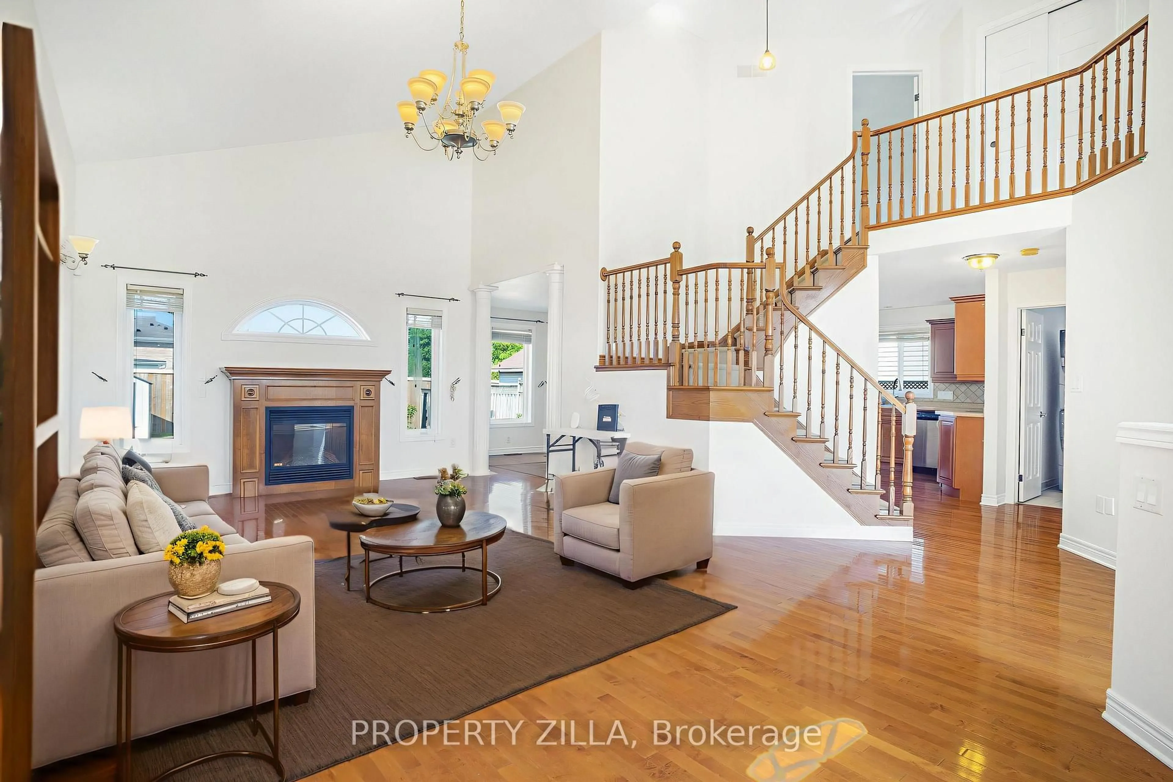 Indoor foyer for 7167 St Michael Ave, Niagara Falls Ontario L2H 3N5