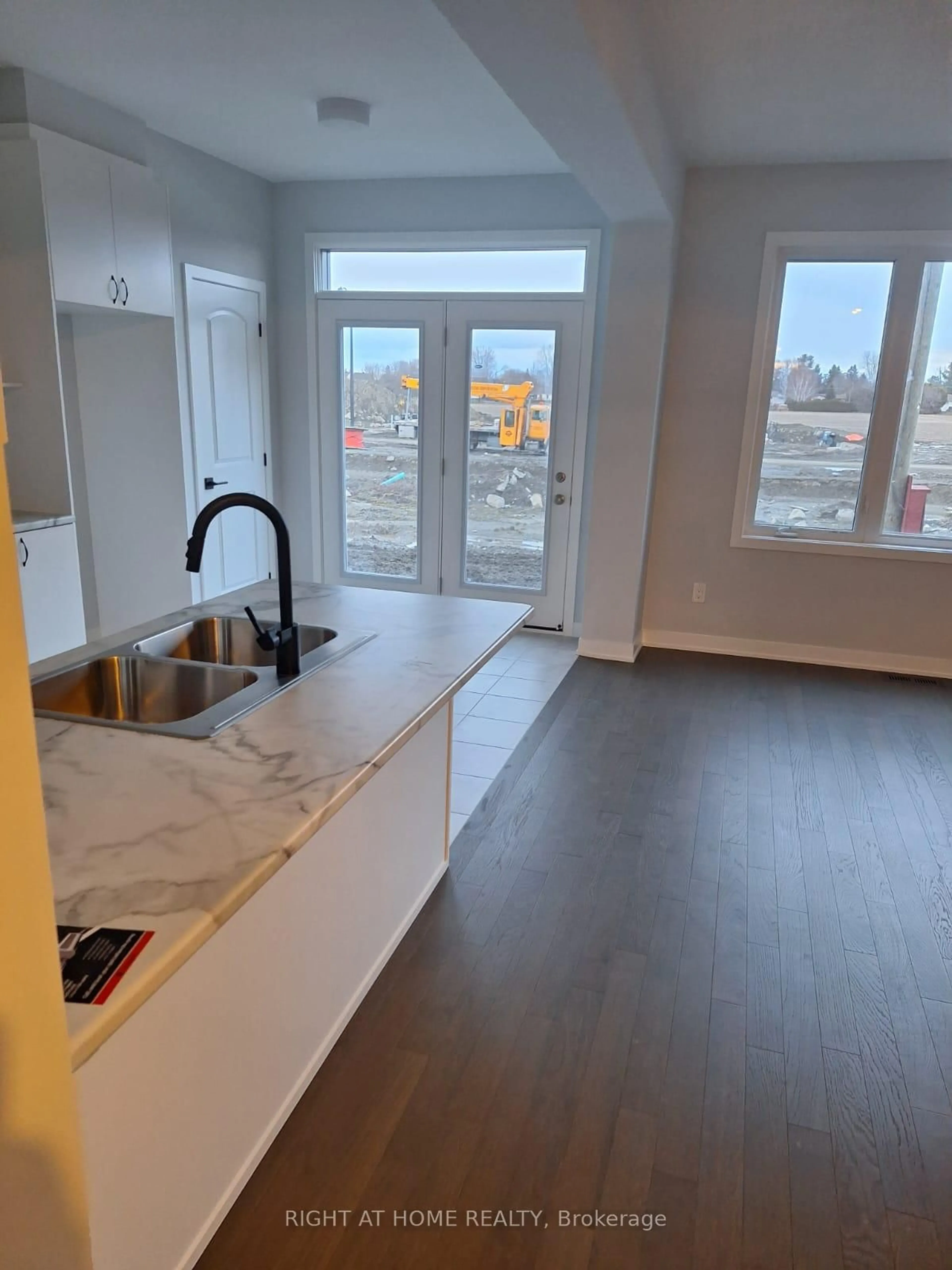 Open concept kitchen, unknown for 738 Quilter Row, Richmond Ontario K0A 2Z0