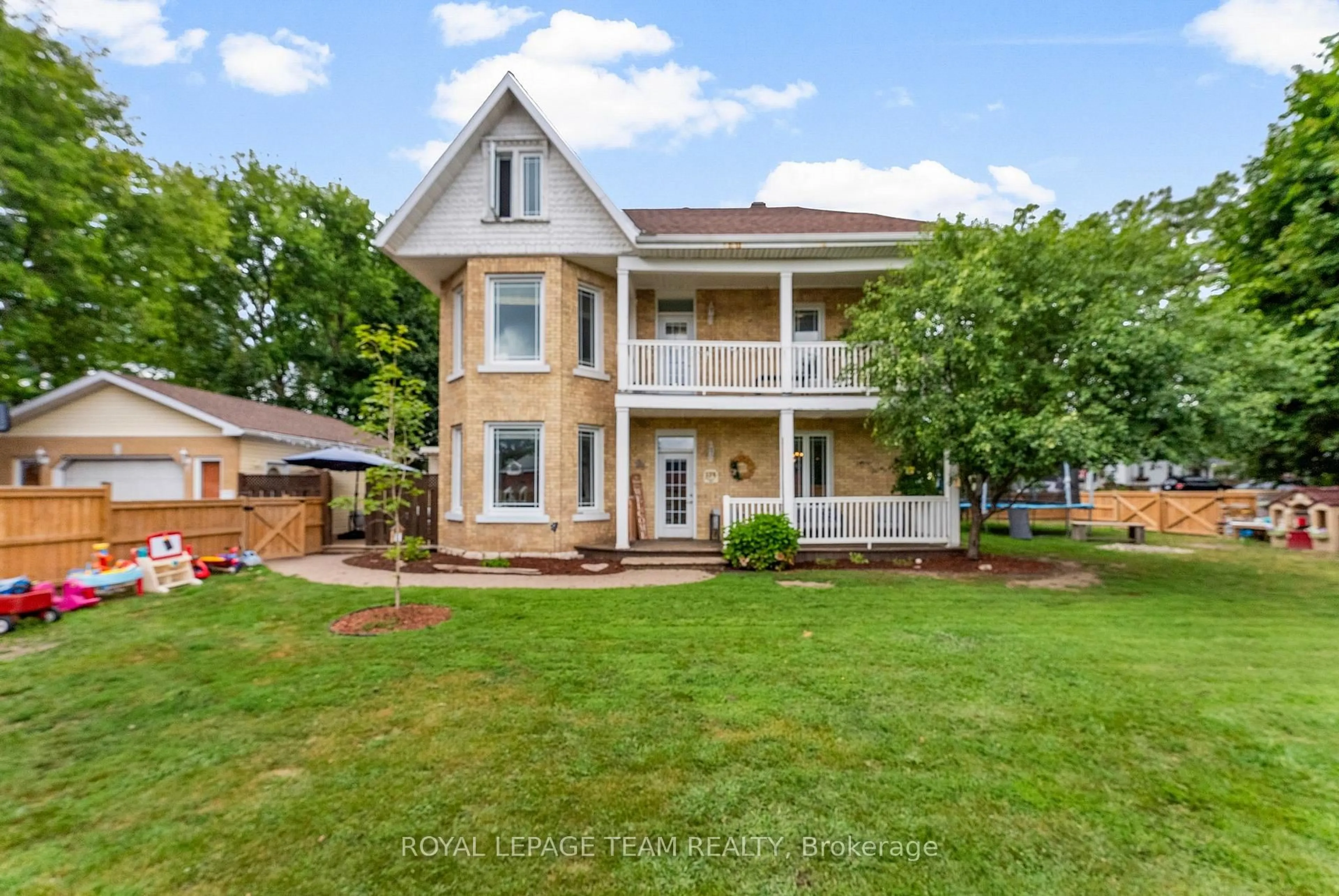Home with brick exterior material, street for 174 Bruce St, Renfrew Ontario K7V 3W1