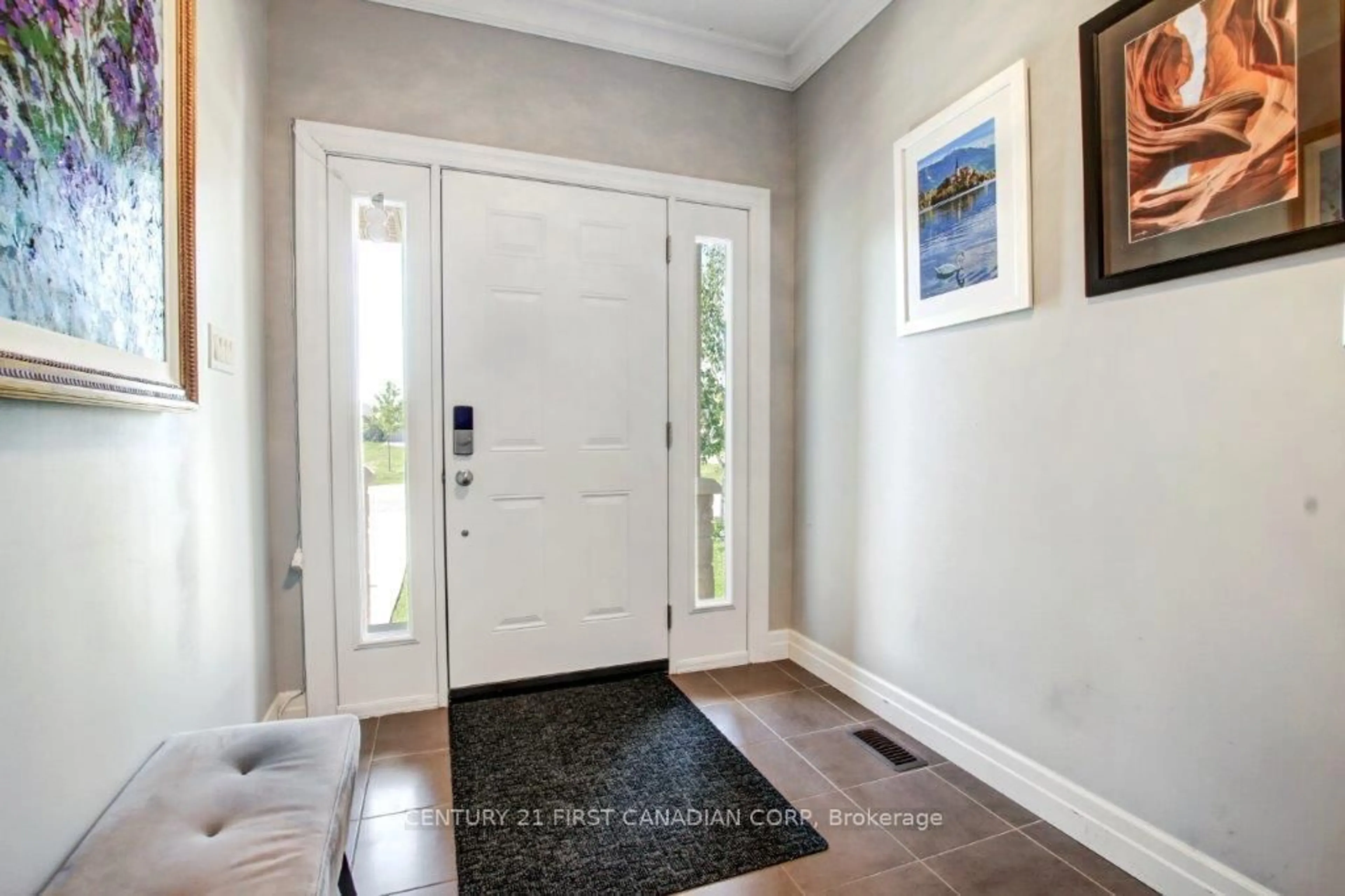 Indoor entryway for 1744 Cherrywood Tr, London North Ontario N6H 0E2