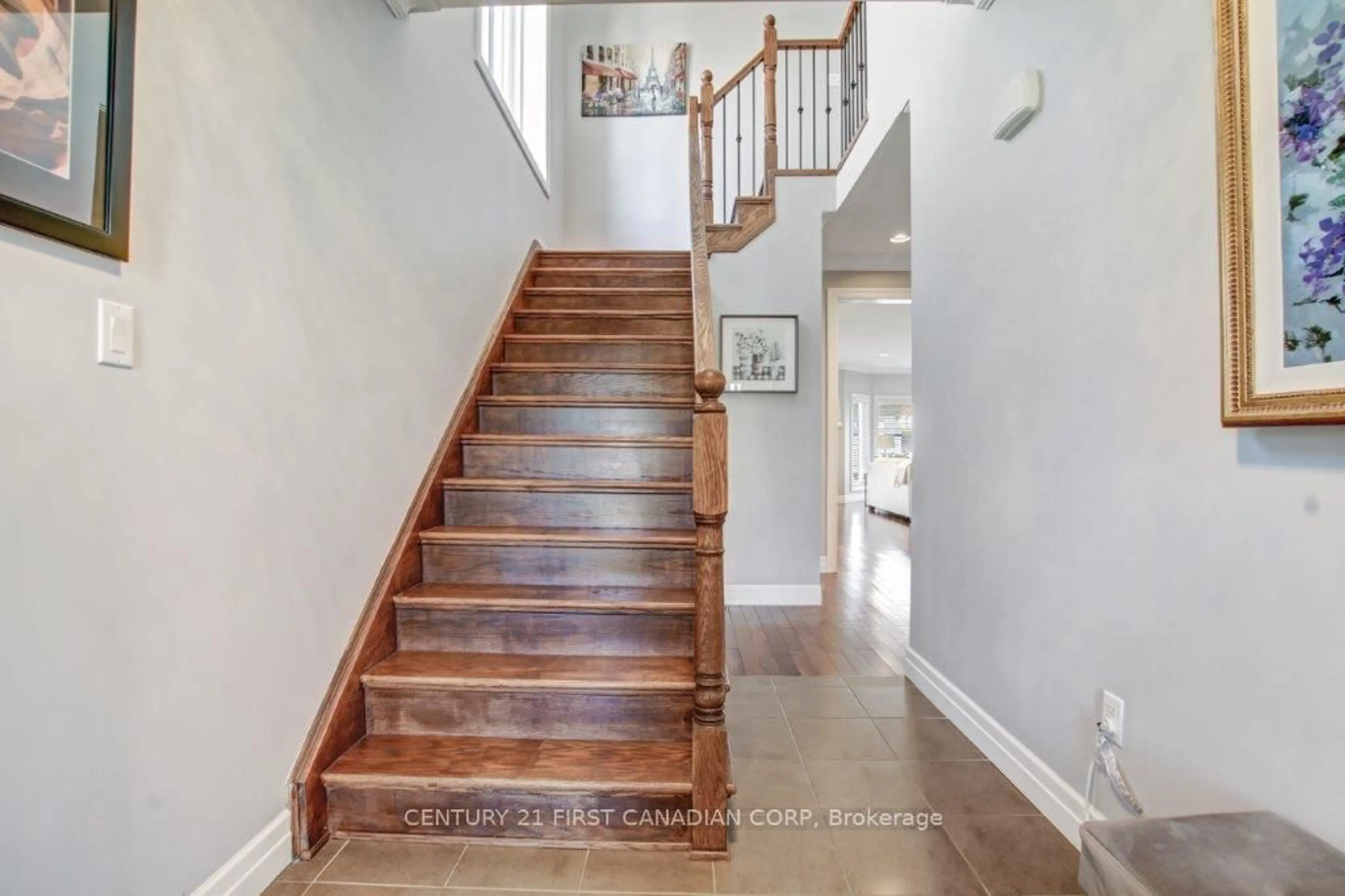 Stairs for 1744 Cherrywood Tr, London North Ontario N6H 0E2