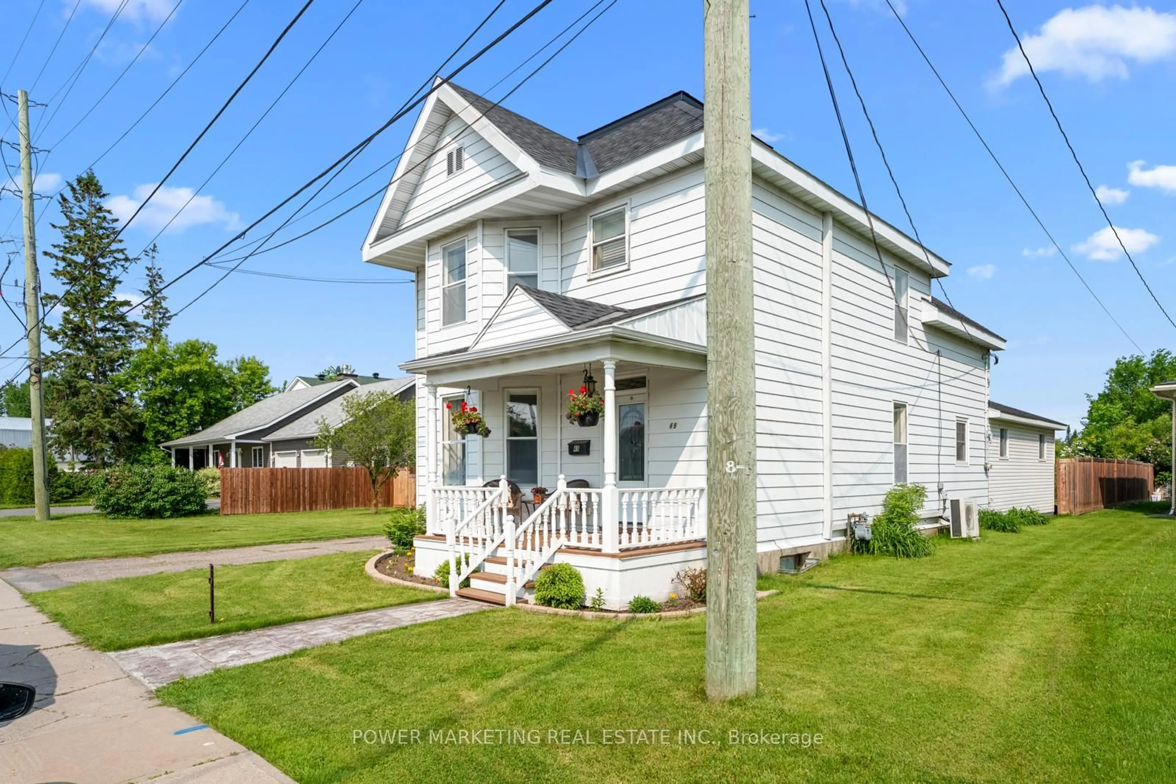 Home with vinyl exterior material, street for 49 McLachlin St, Arnprior Ontario K7S 2Z1