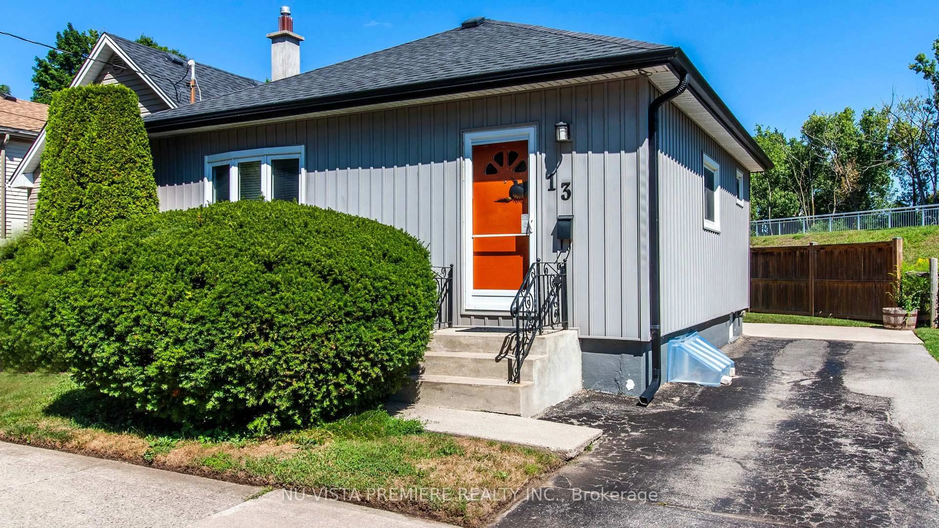 Home with vinyl exterior material, street for 13 Empress Ave, London North Ontario N6H 1M6