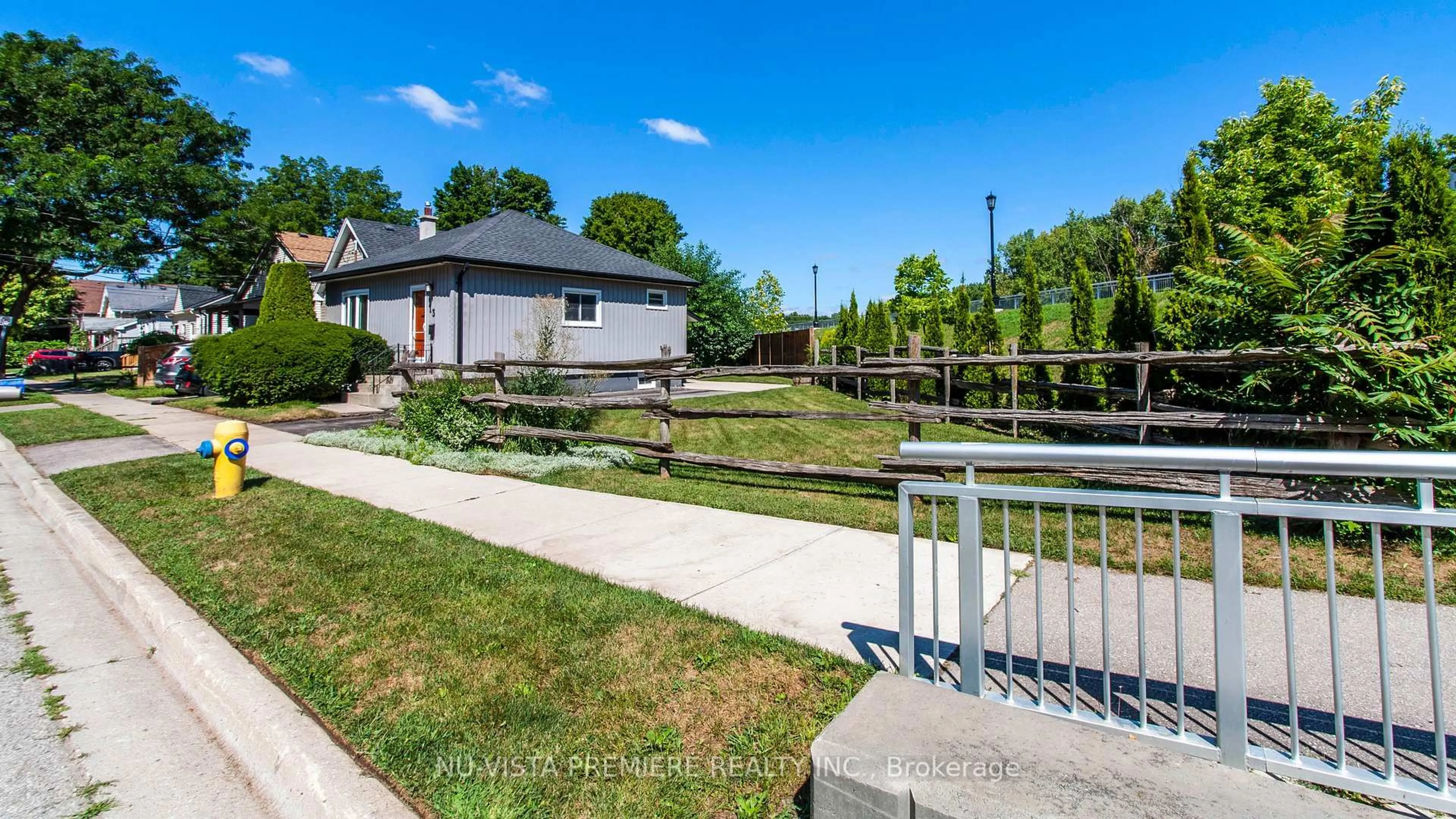 Patio, water/lake/river/ocean view for 13 Empress Ave, London North Ontario N6H 1M6