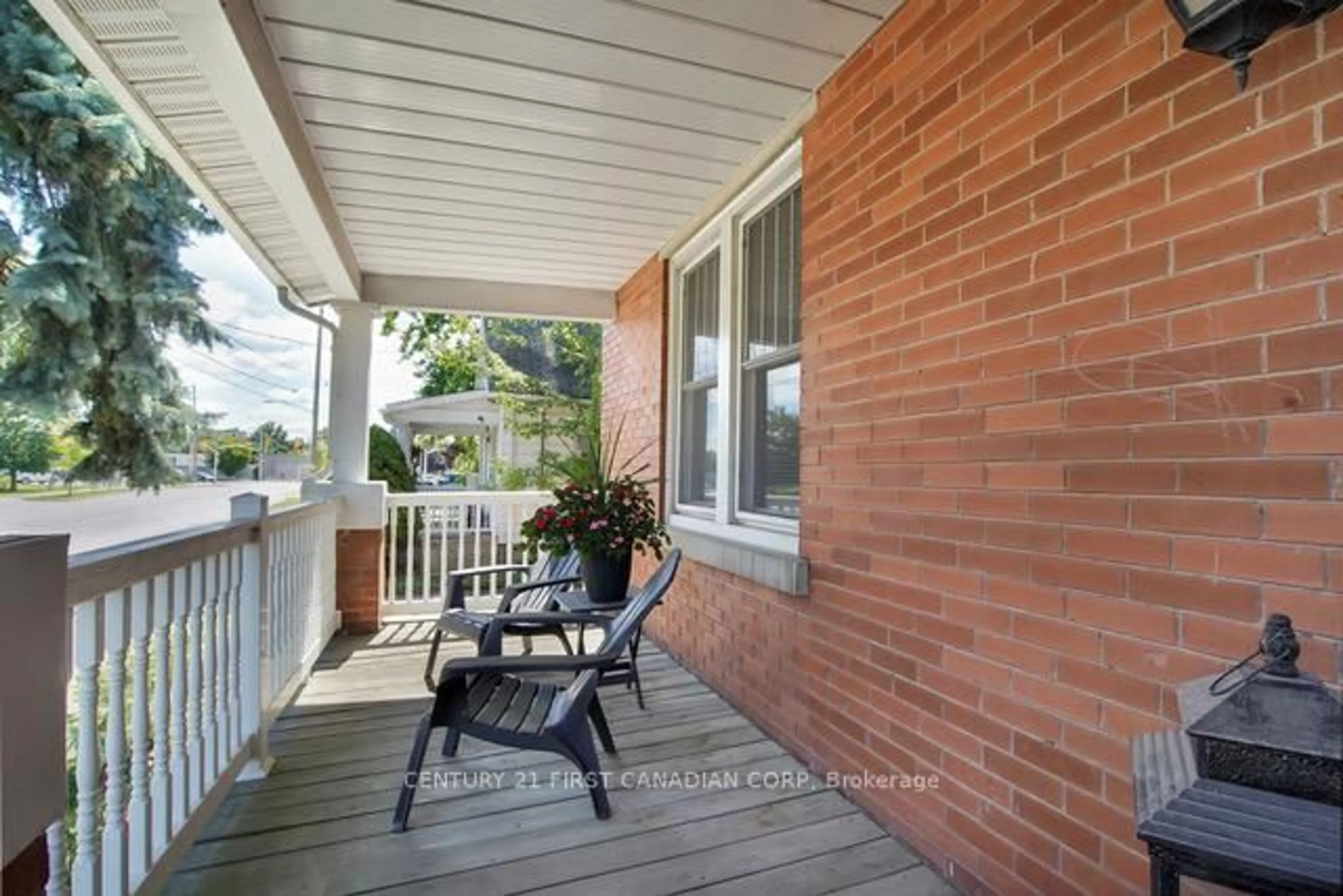 Patio, street for 4273 Colonel Talbot Rd, London South Ontario N6P 1A2