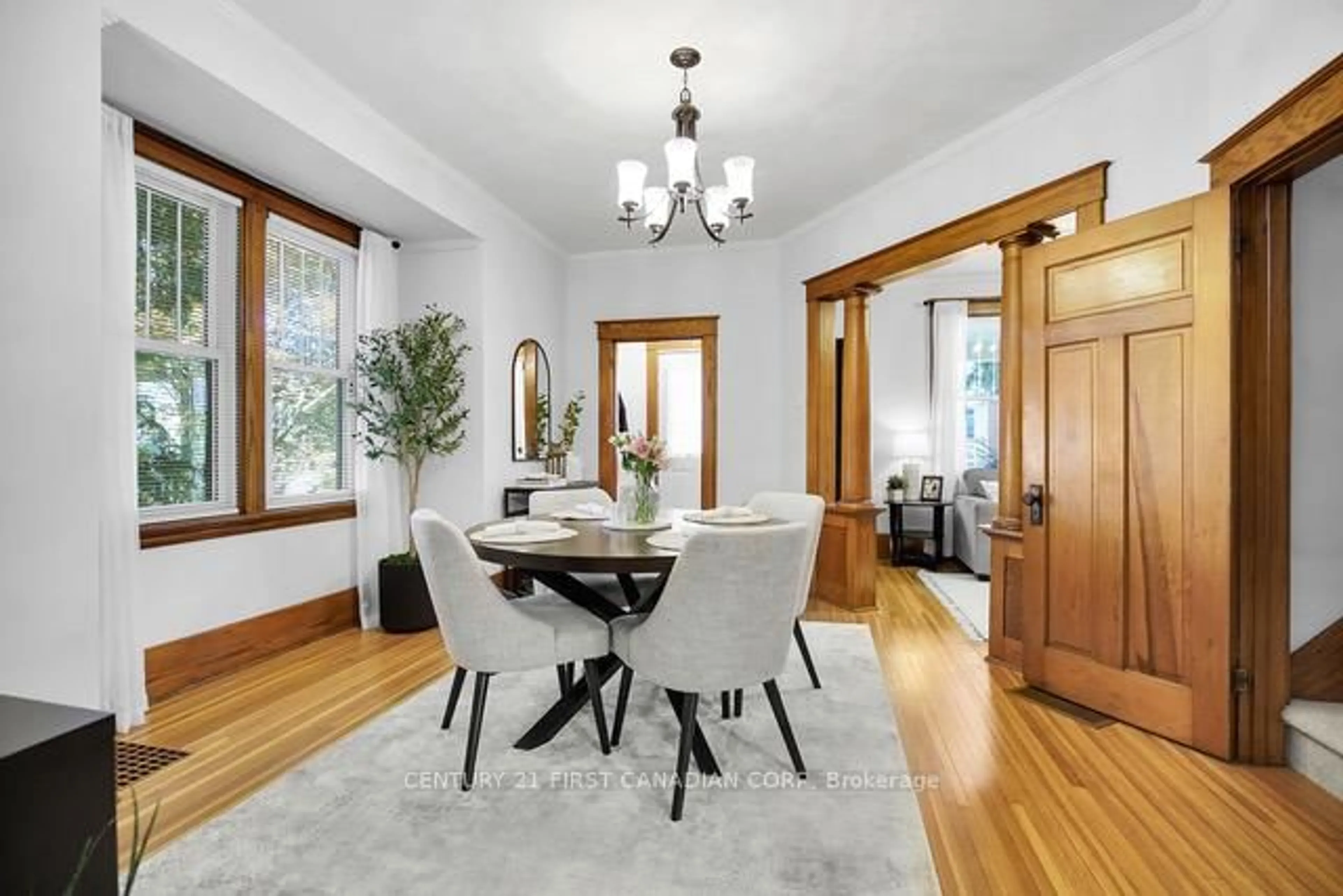 Dining room, wood/laminate floor for 4273 Colonel Talbot Rd, London South Ontario N6P 1A2