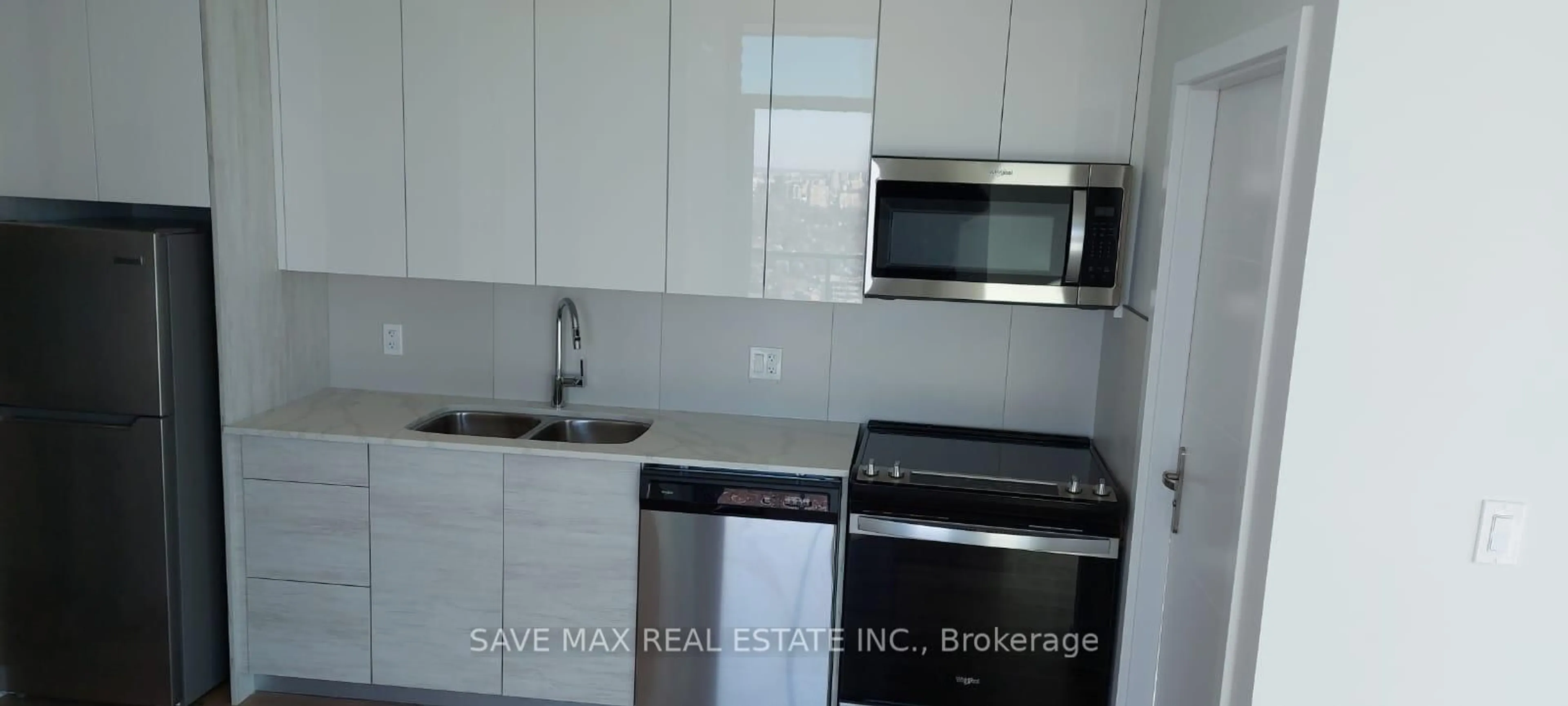 Standard kitchen, unknown for 60 Frederick St #3109, Kitchener Ontario N2H 0C7