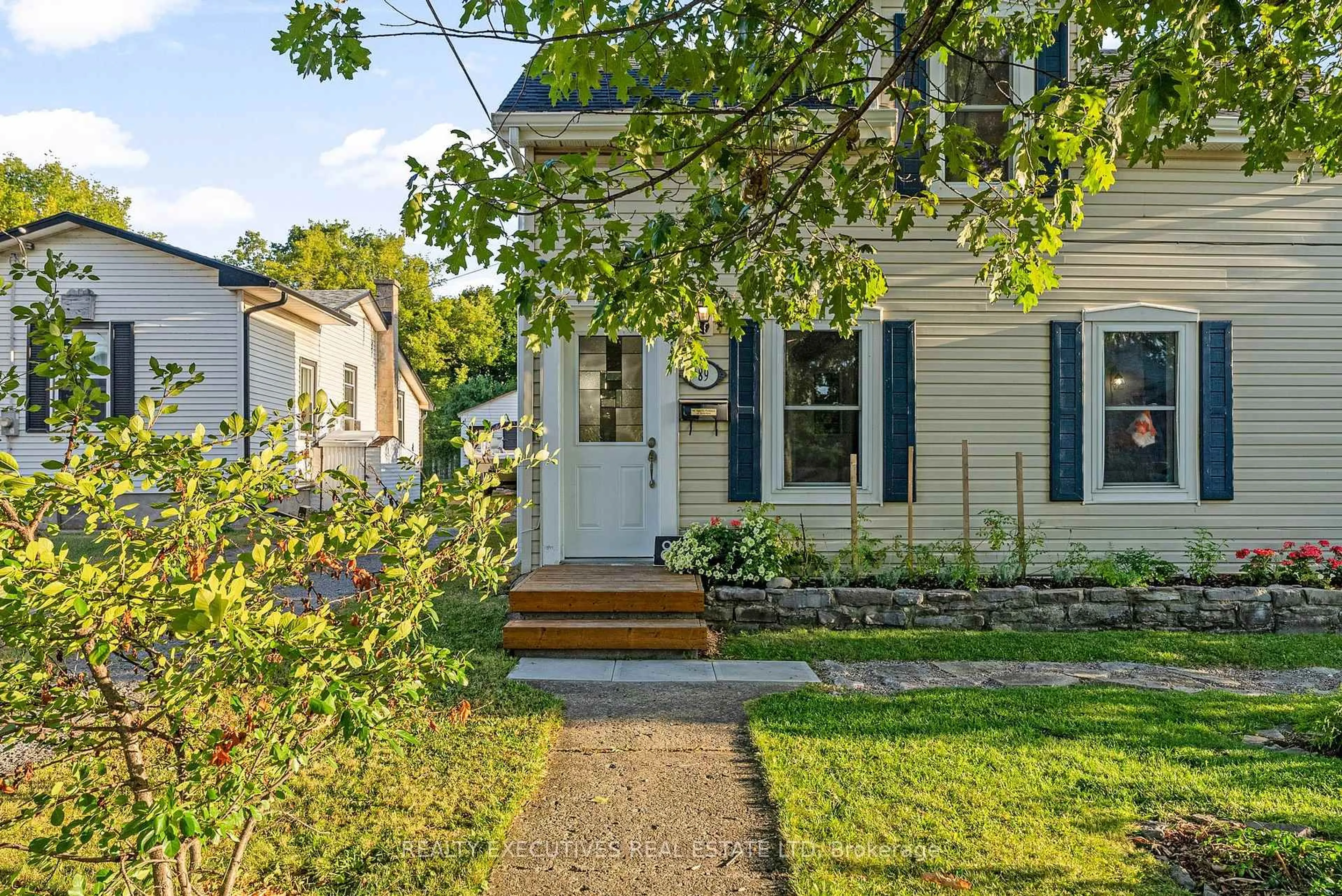 Unknown for 89 Churchill St, Kingston Ontario K7M 2L1