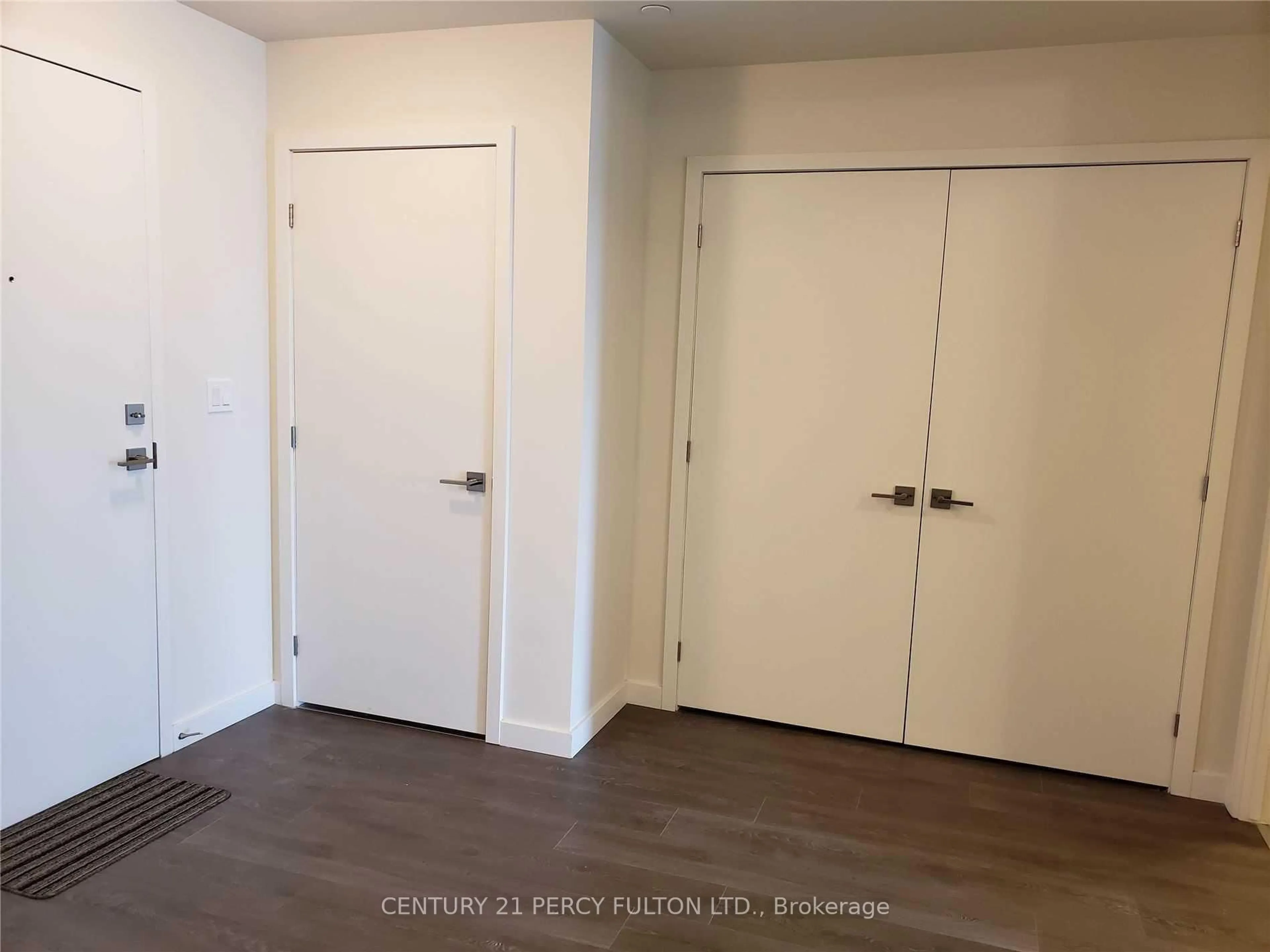A pic of a room for 690 King St #617, Kitchener Ontario N2H 5L8