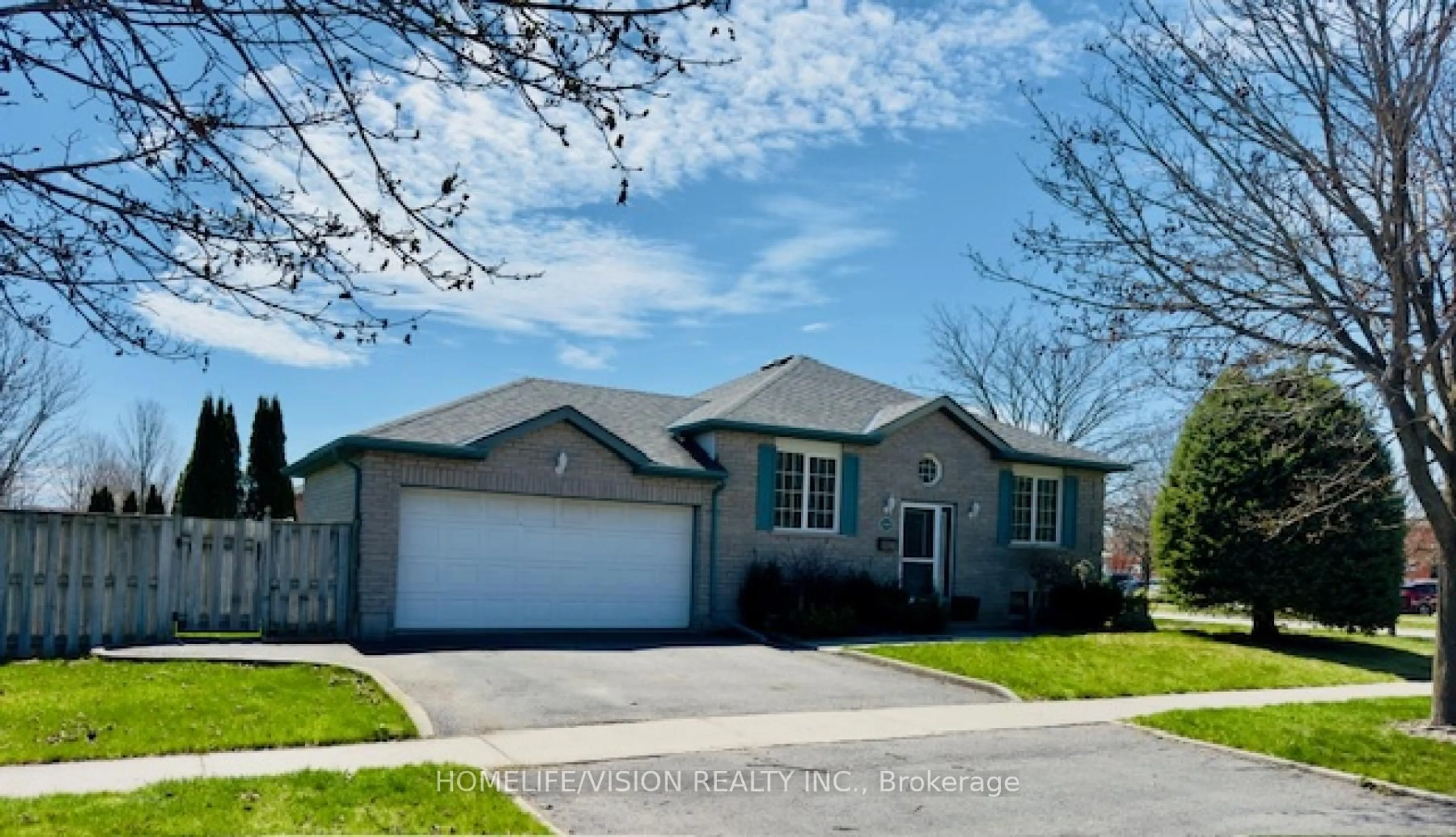 Home with vinyl exterior material, street for 1105 Tillison Ave, Cobourg Ontario K9A 5N4
