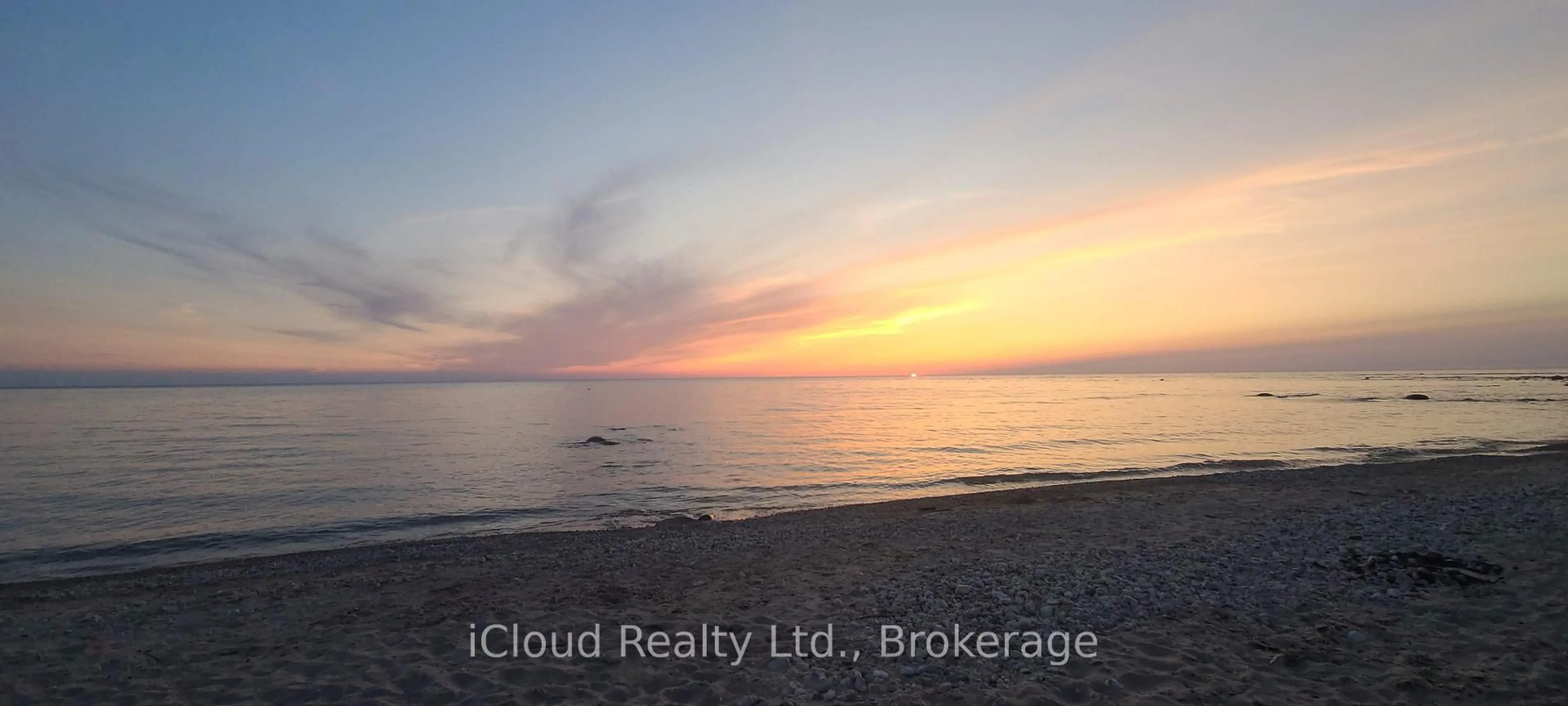 Blurry image for 44 RED CEDAR Dr, Kincardine Ontario N0G 2T0