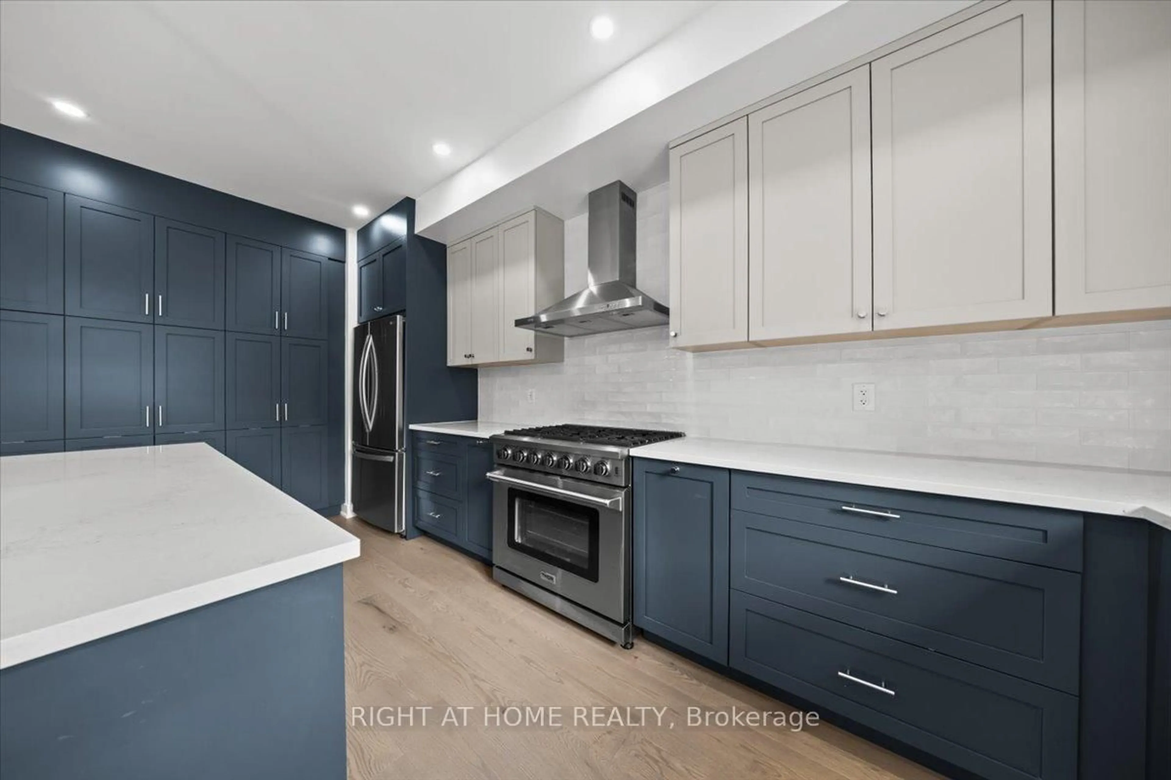 Open concept kitchen, unknown for 610 KENEBEEK St, Manotick Ontario K4M 0M3