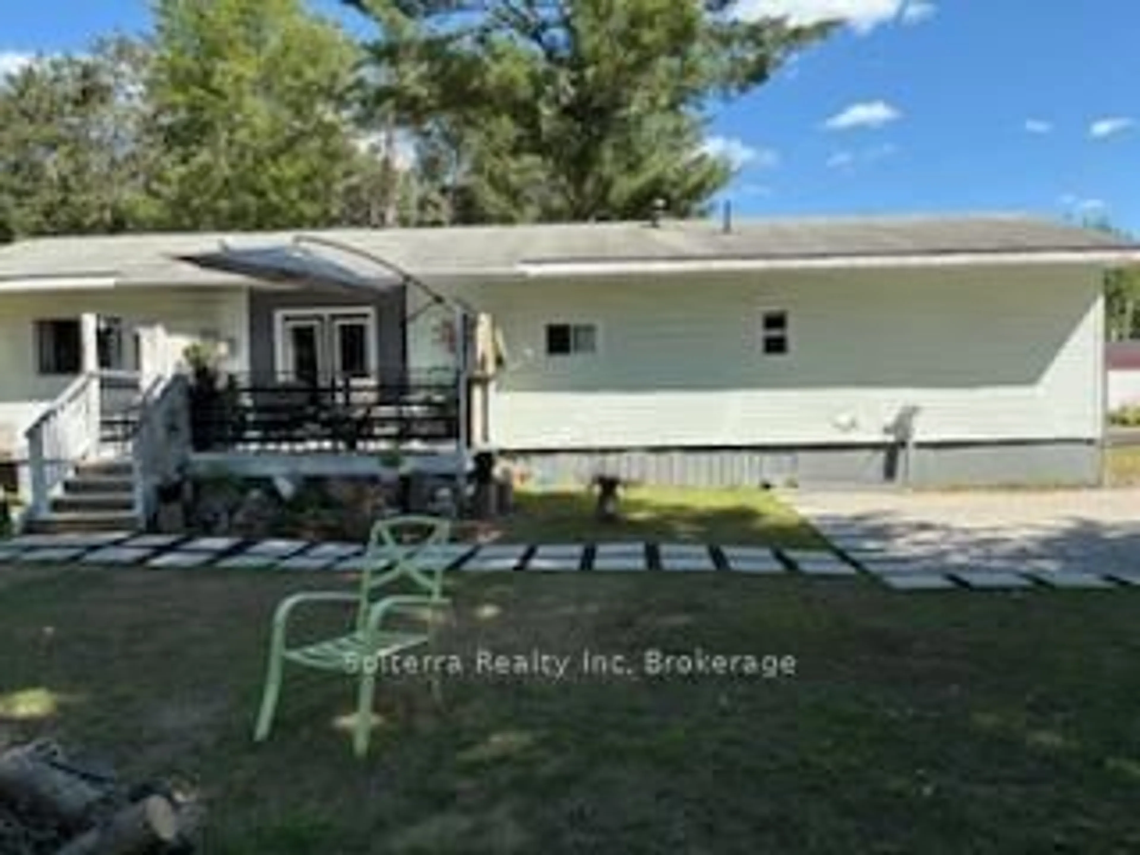 Patio, unknown for 1713 Highway 11 South, Unit #502 Rd #402, Gravenhurst Ontario P0E 1G0