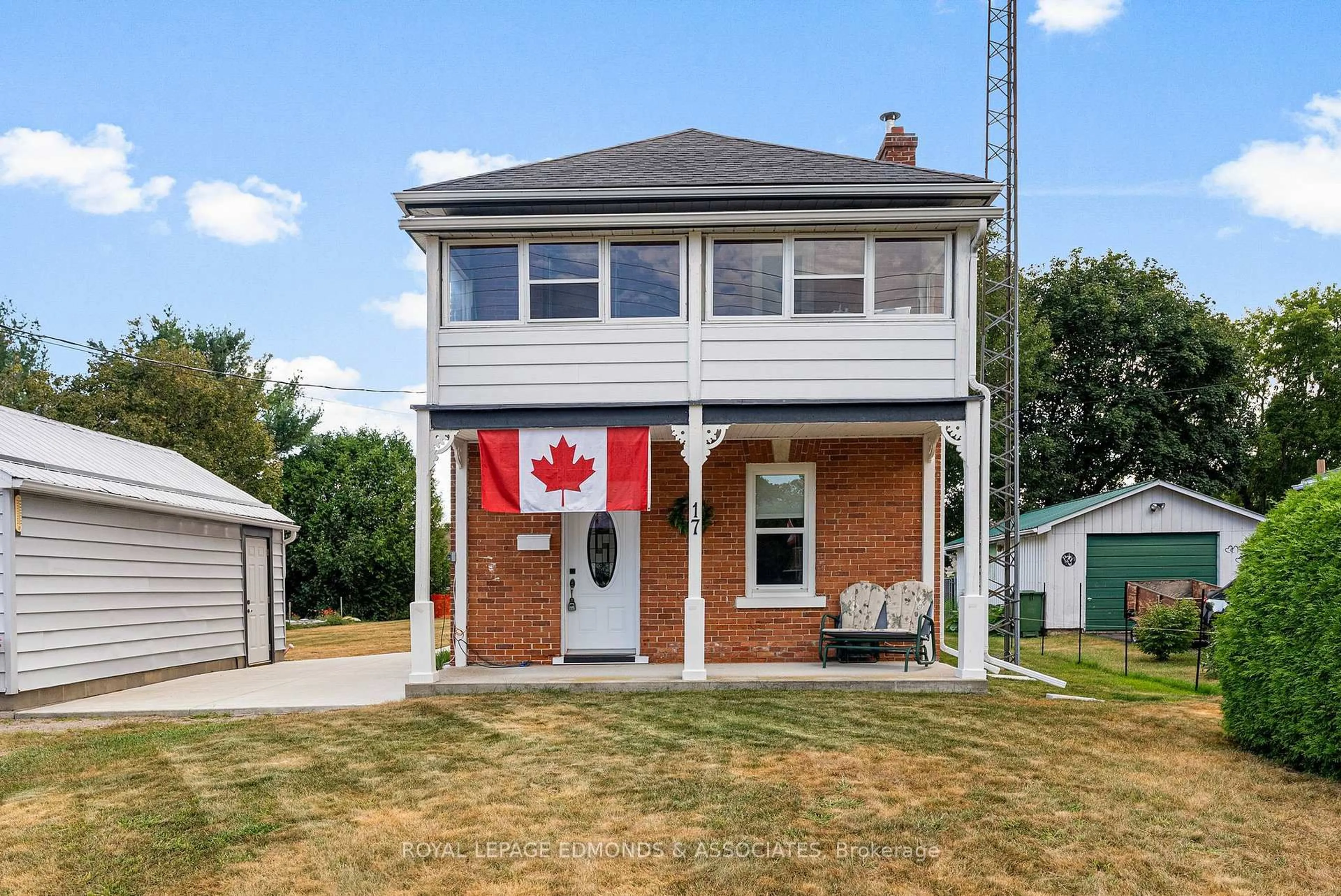 Unknown for 17 Elliott St, Beachburg Ontario K0J 1C0