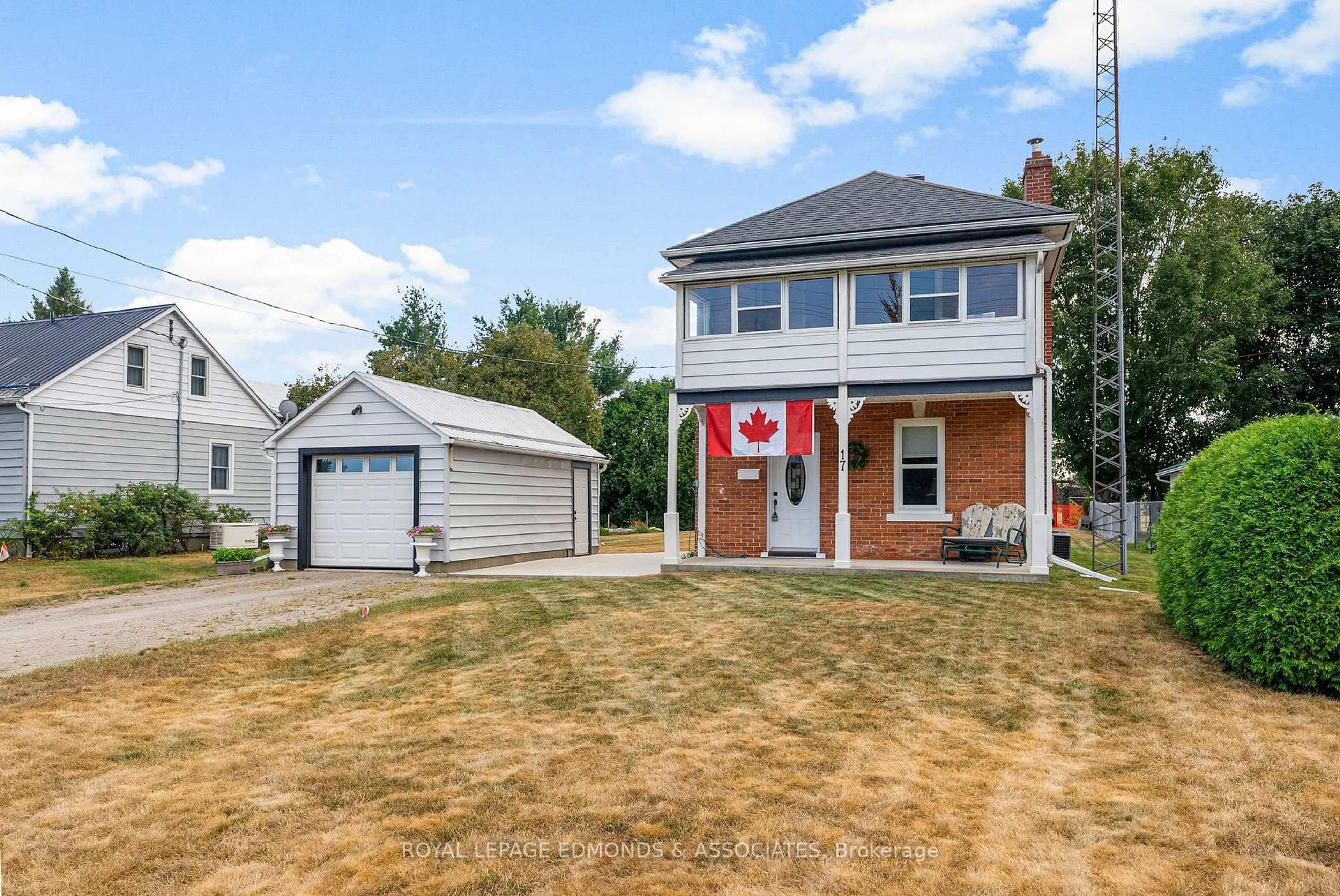 Unknown for 17 Elliott St, Beachburg Ontario K0J 1C0