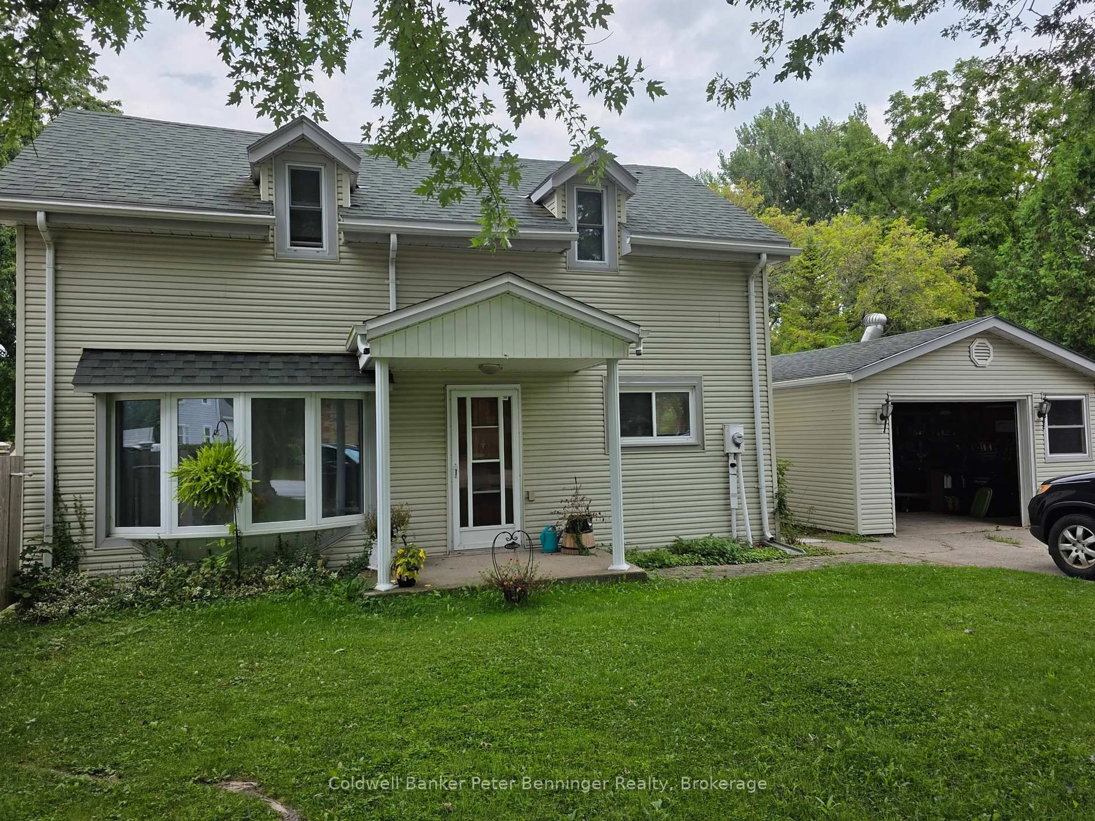 A pic from outside/outdoor area/front of a property/back of a property/a pic from drone, street for 233 Queen St, Arran-Elderslie Ontario N0G 2N0